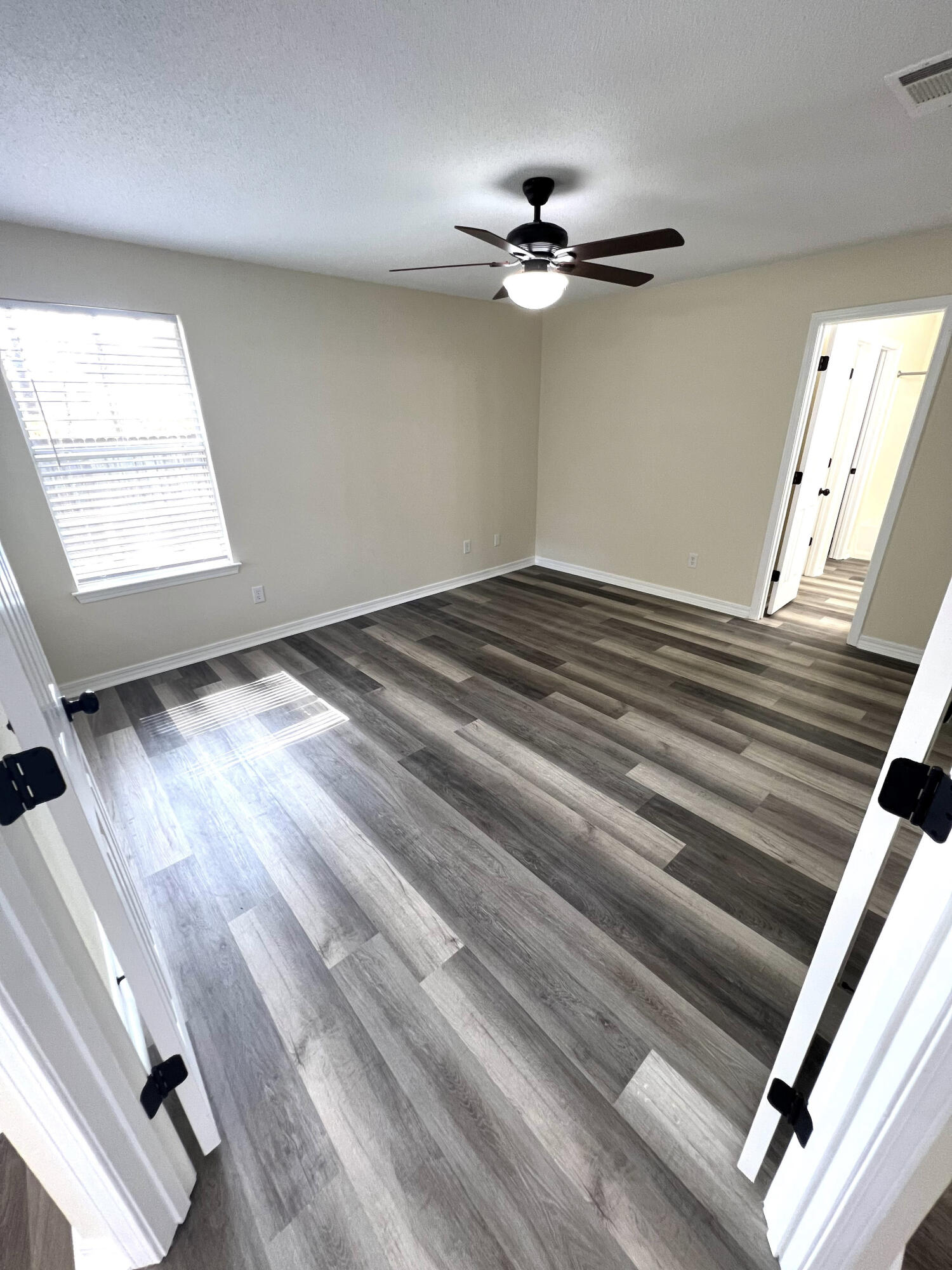 VILLAS AT CHANTILLY - Residential