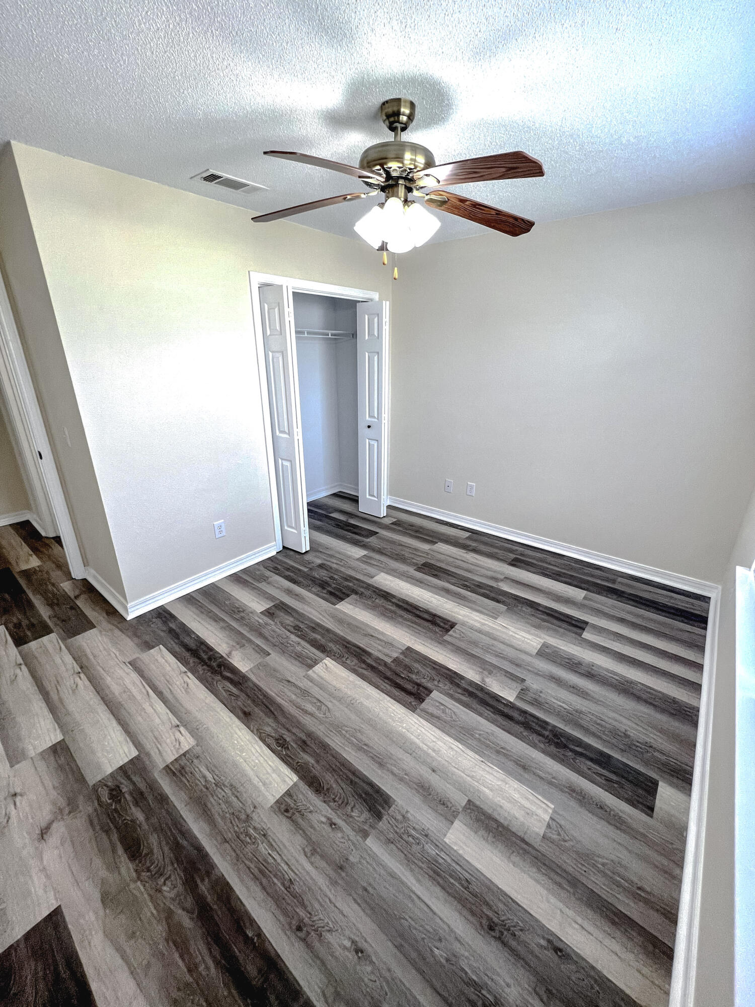 VILLAS AT CHANTILLY - Residential