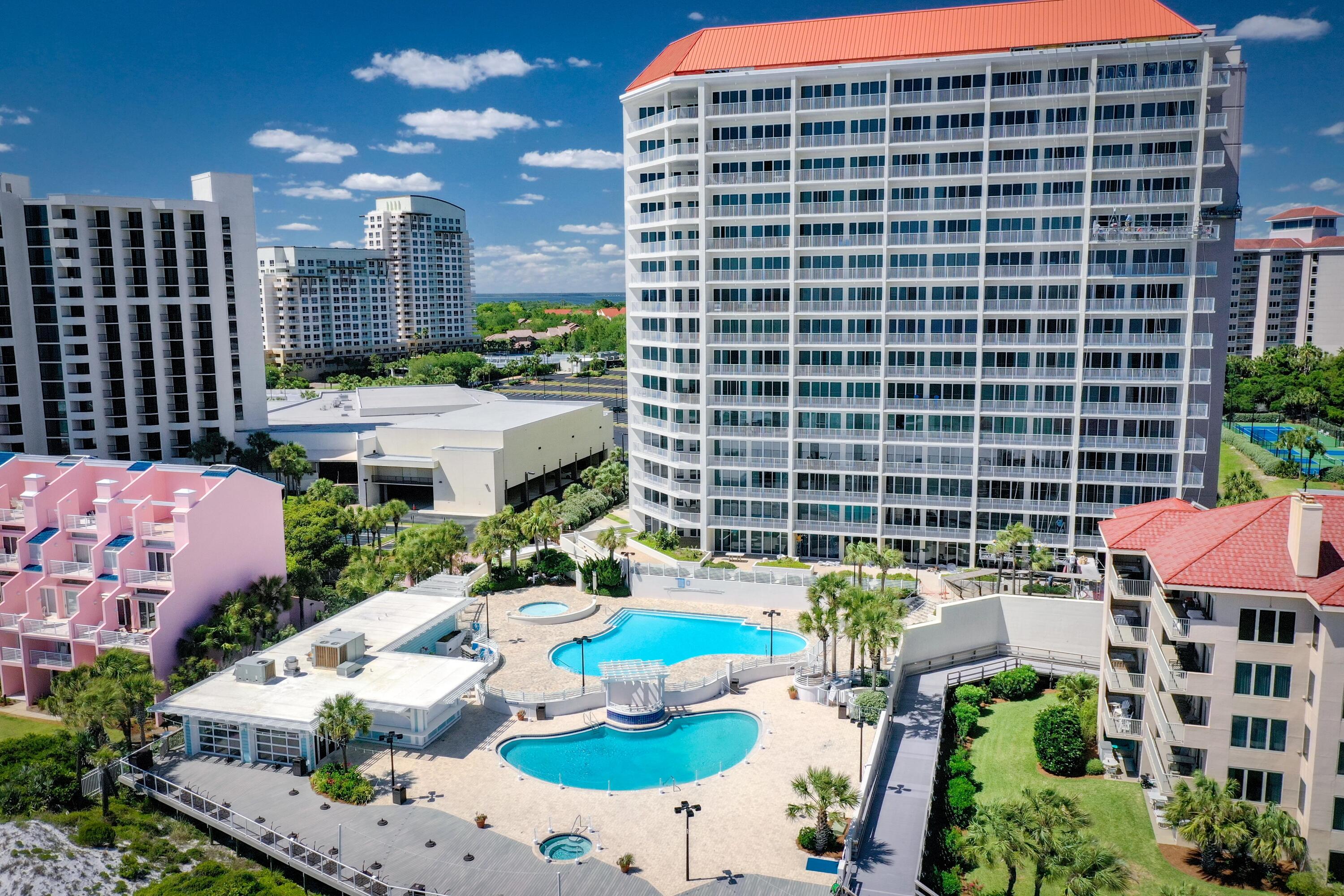 TIDES AT TOPS'L - Residential