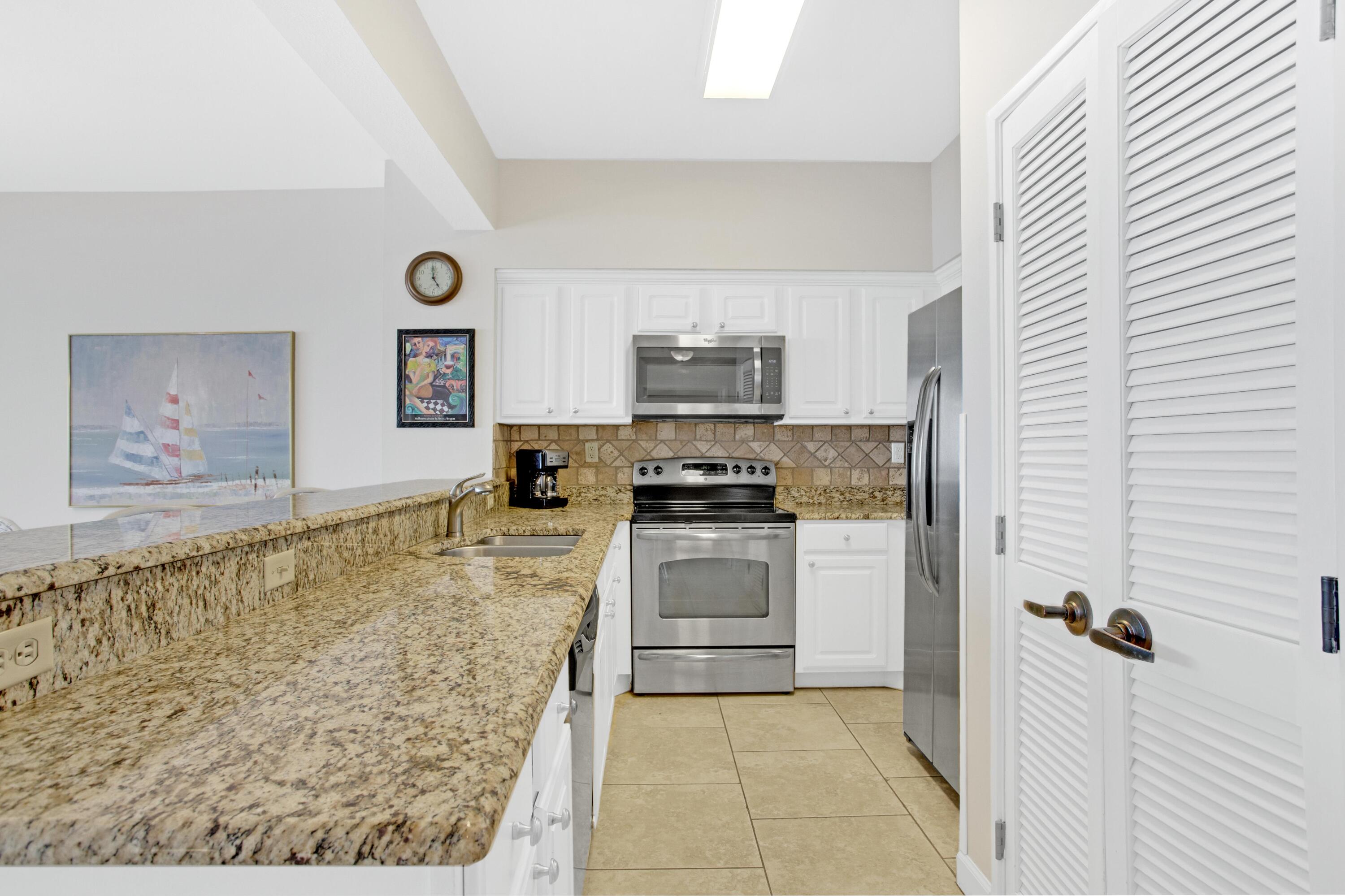 TIDES AT TOPS'L - Residential