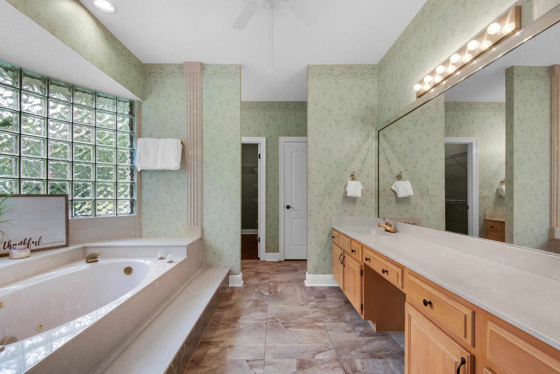 SOUTHWIND PH 4 - Residential