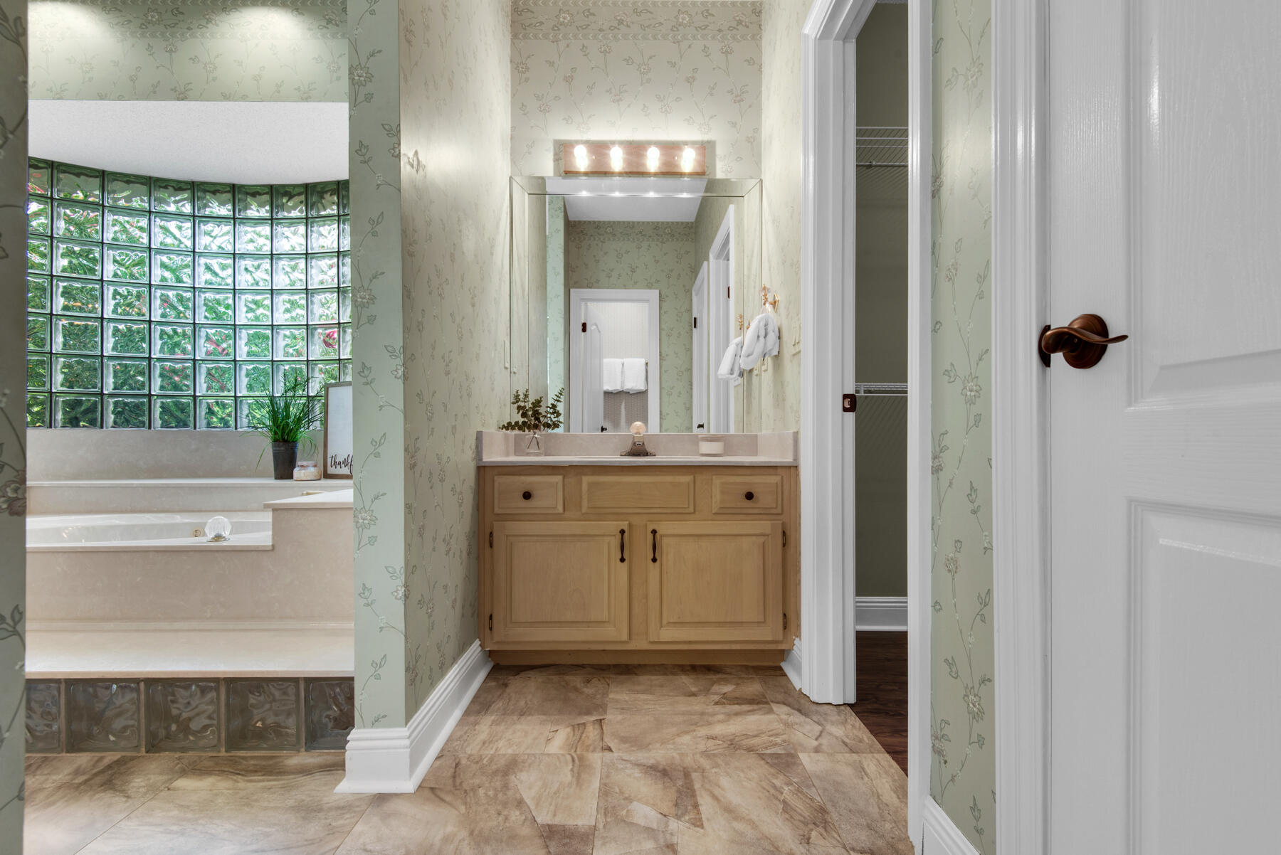 SOUTHWIND PH 4 - Residential