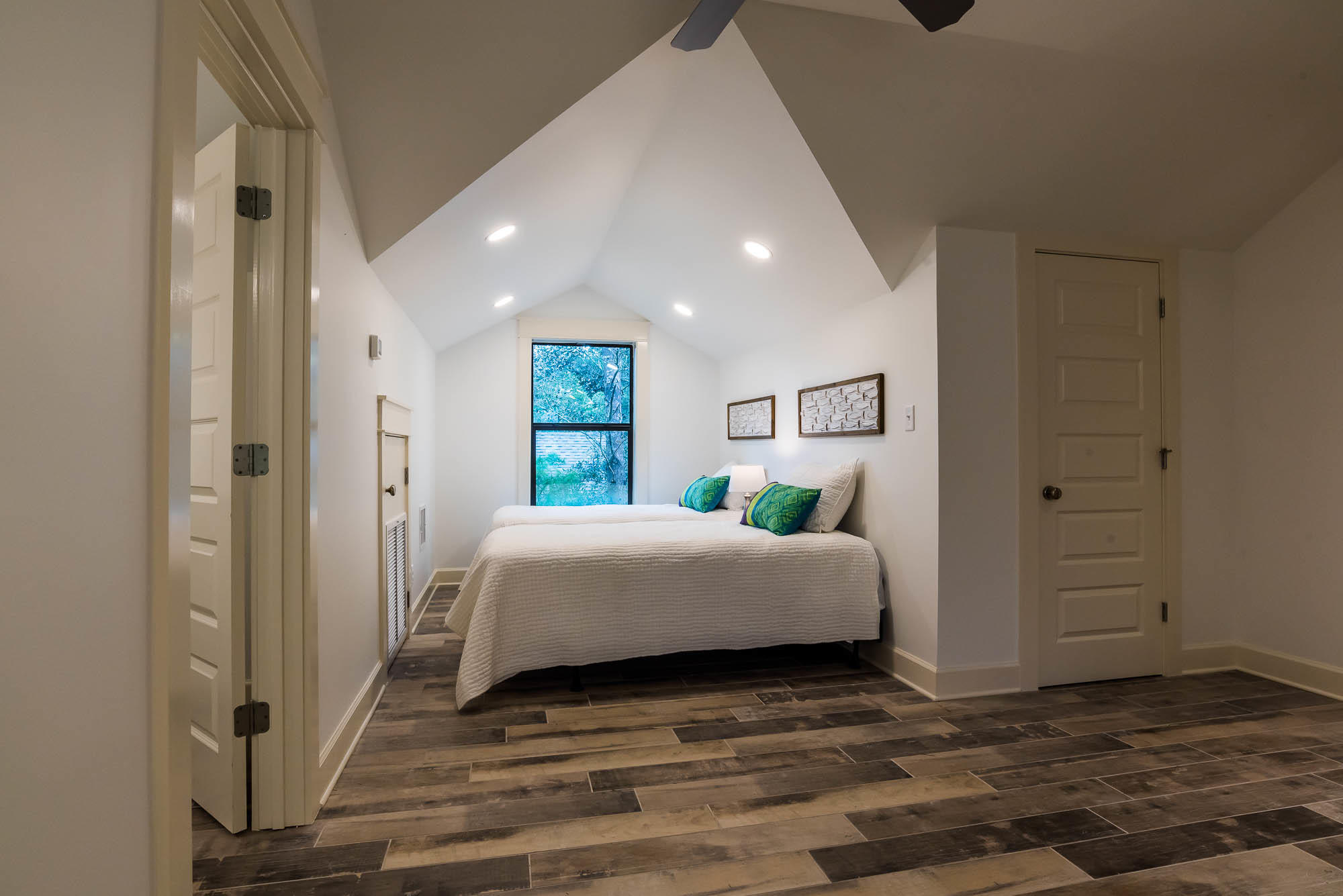 GRAYTON BEACH - Residential