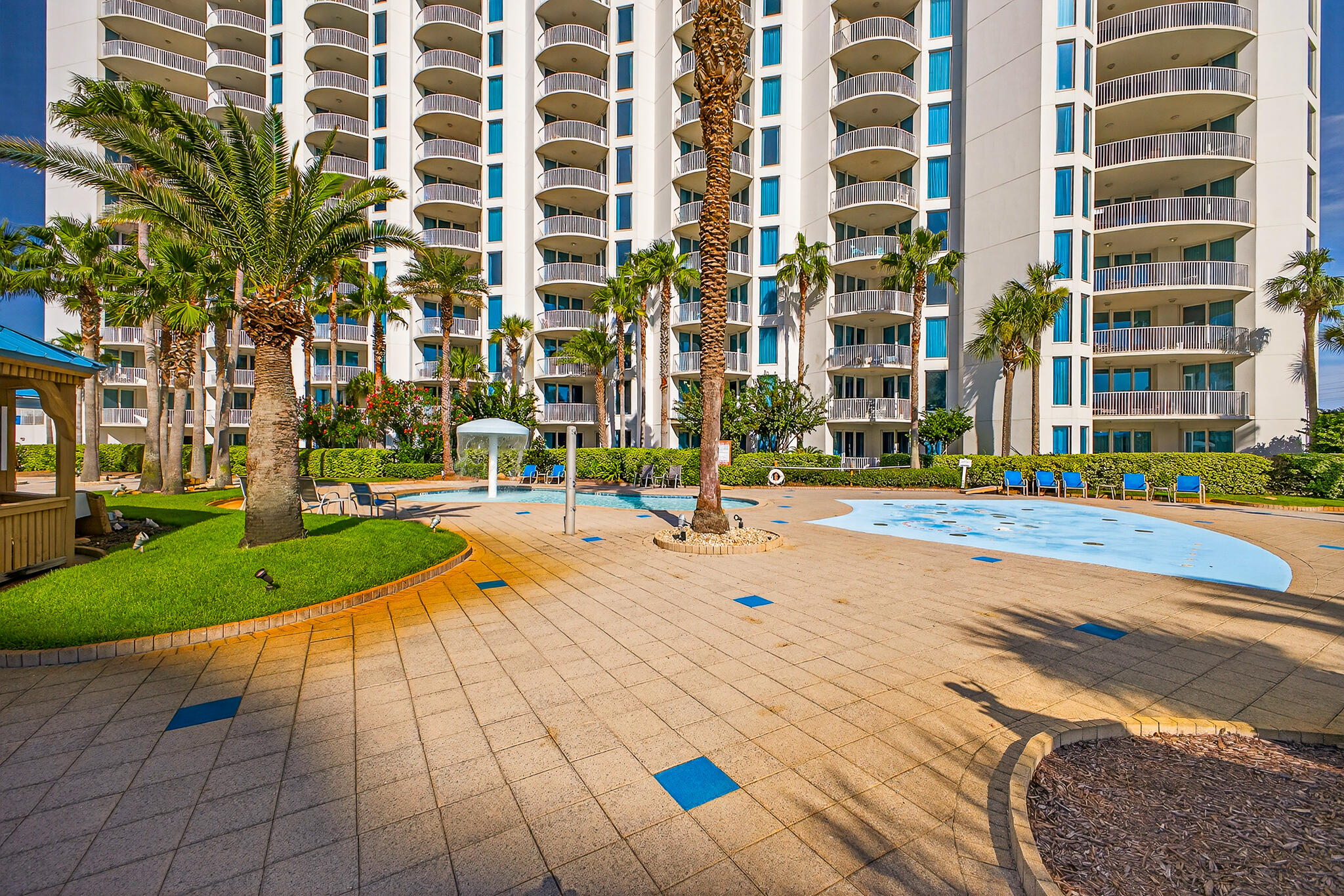 PALMS OF DESTIN (THE) - Residential