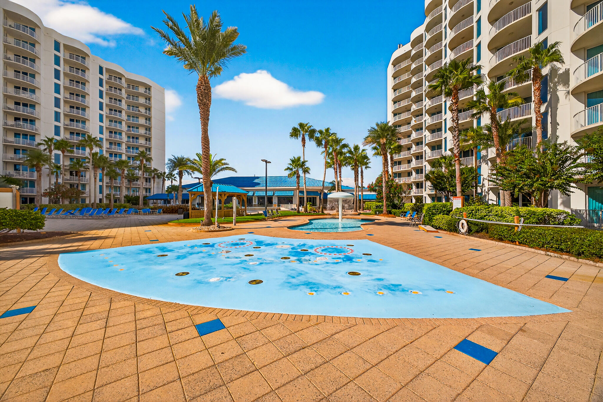 PALMS OF DESTIN (THE) - Residential