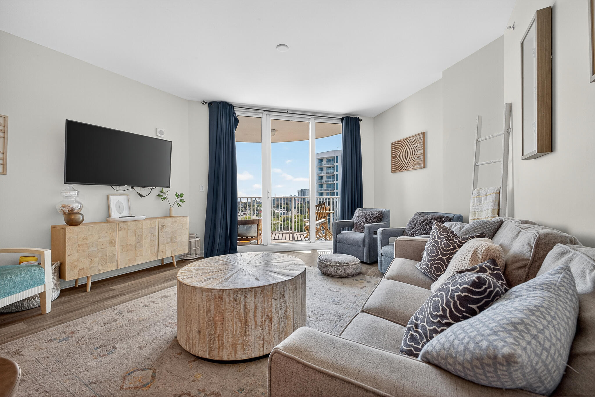 PALMS OF DESTIN (THE) - Residential