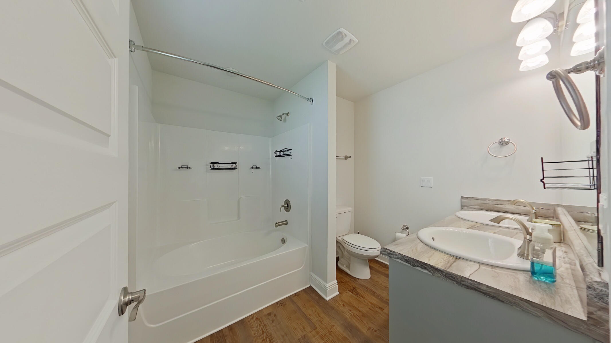 Commanders Cove - Residential