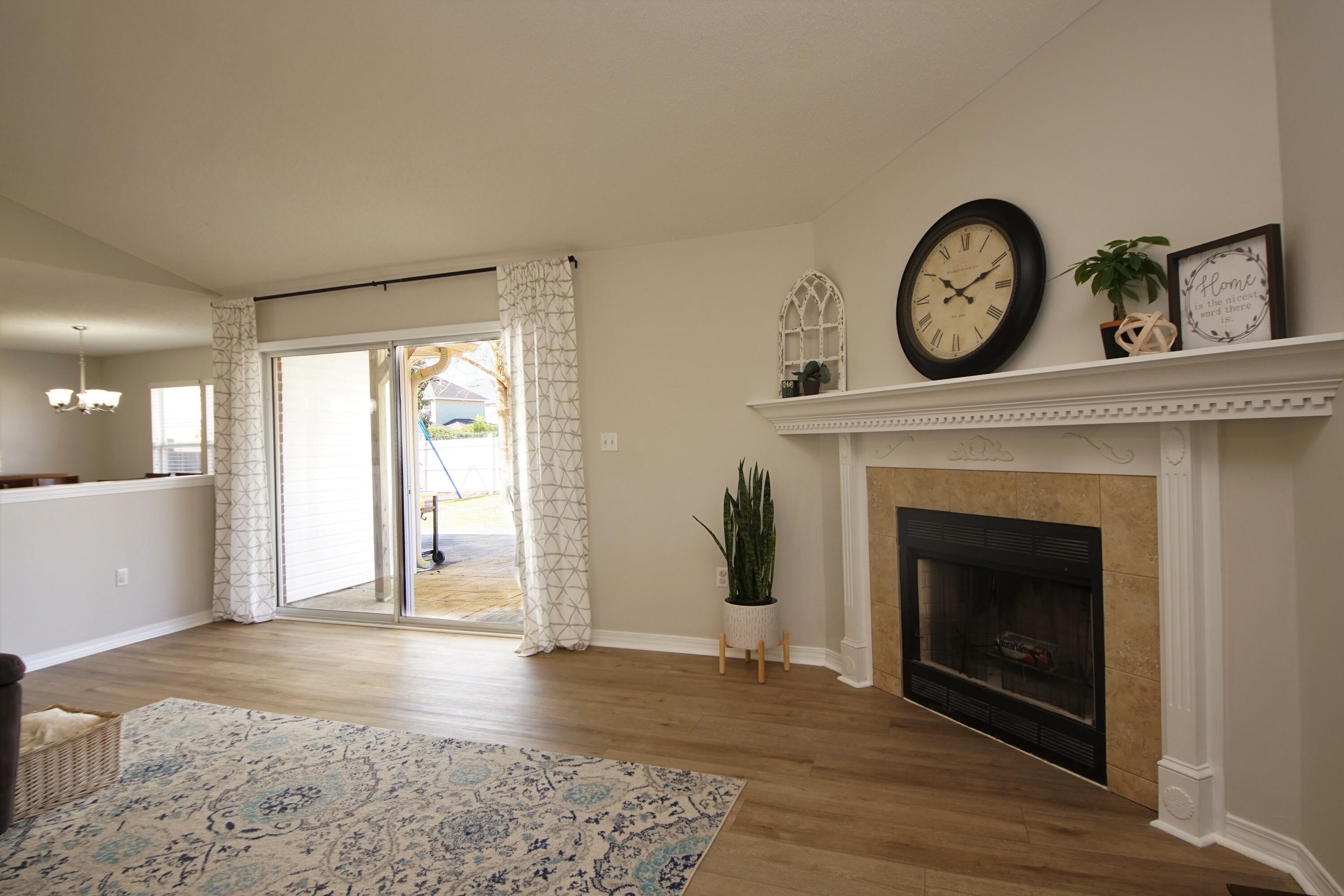 SHADOW OAK S/D - Residential