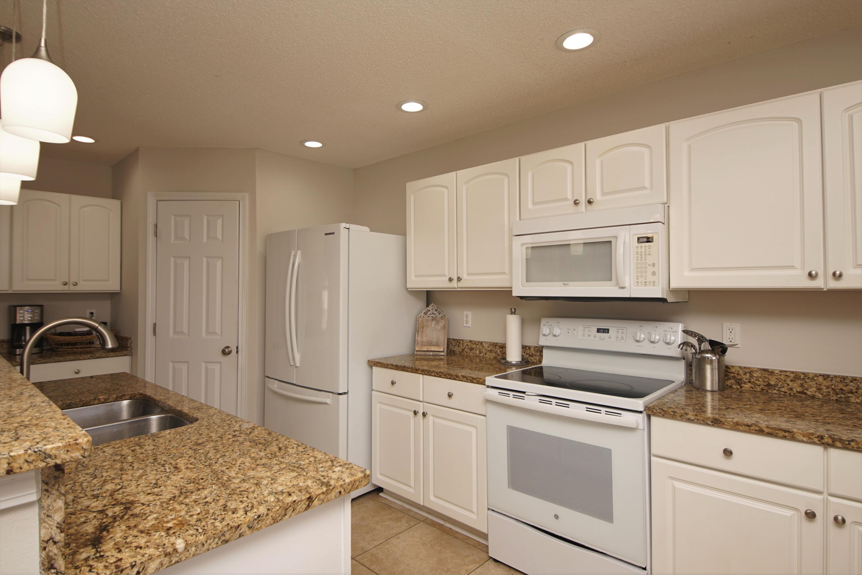 SHADOW OAK S/D - Residential