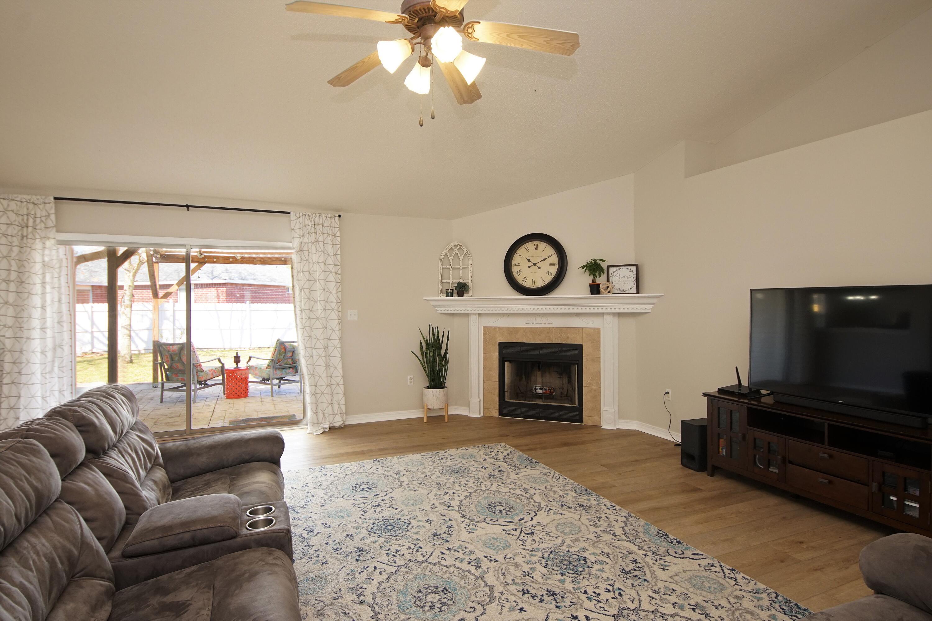 SHADOW OAK S/D - Residential