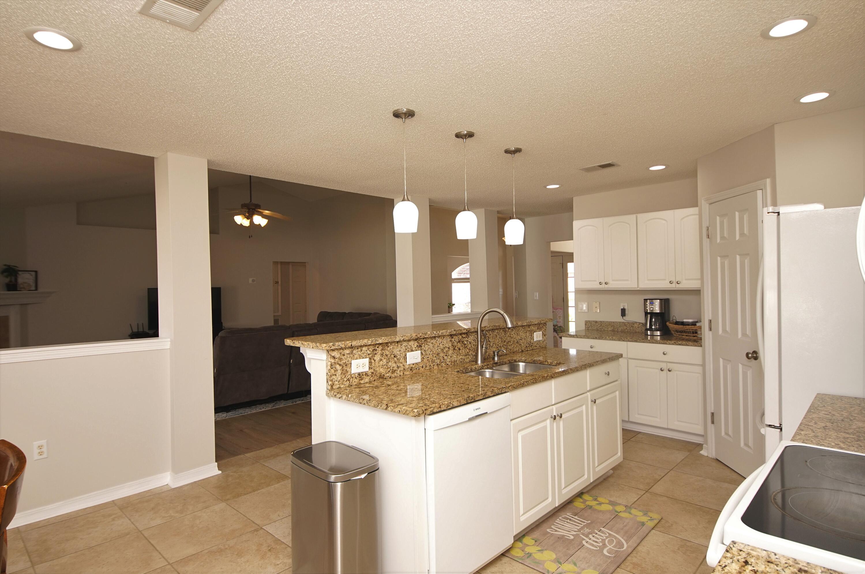 SHADOW OAK S/D - Residential