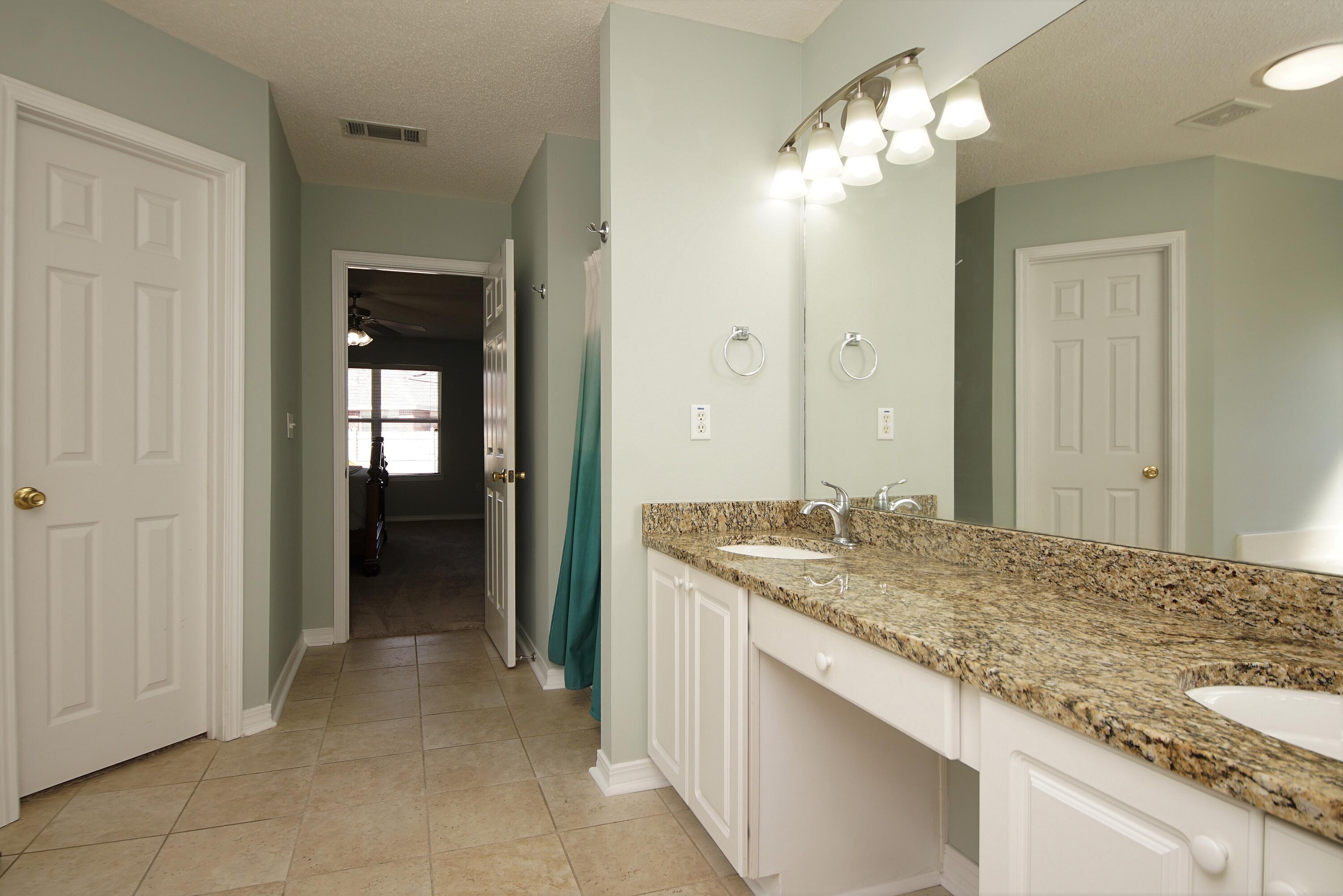 SHADOW OAK S/D - Residential