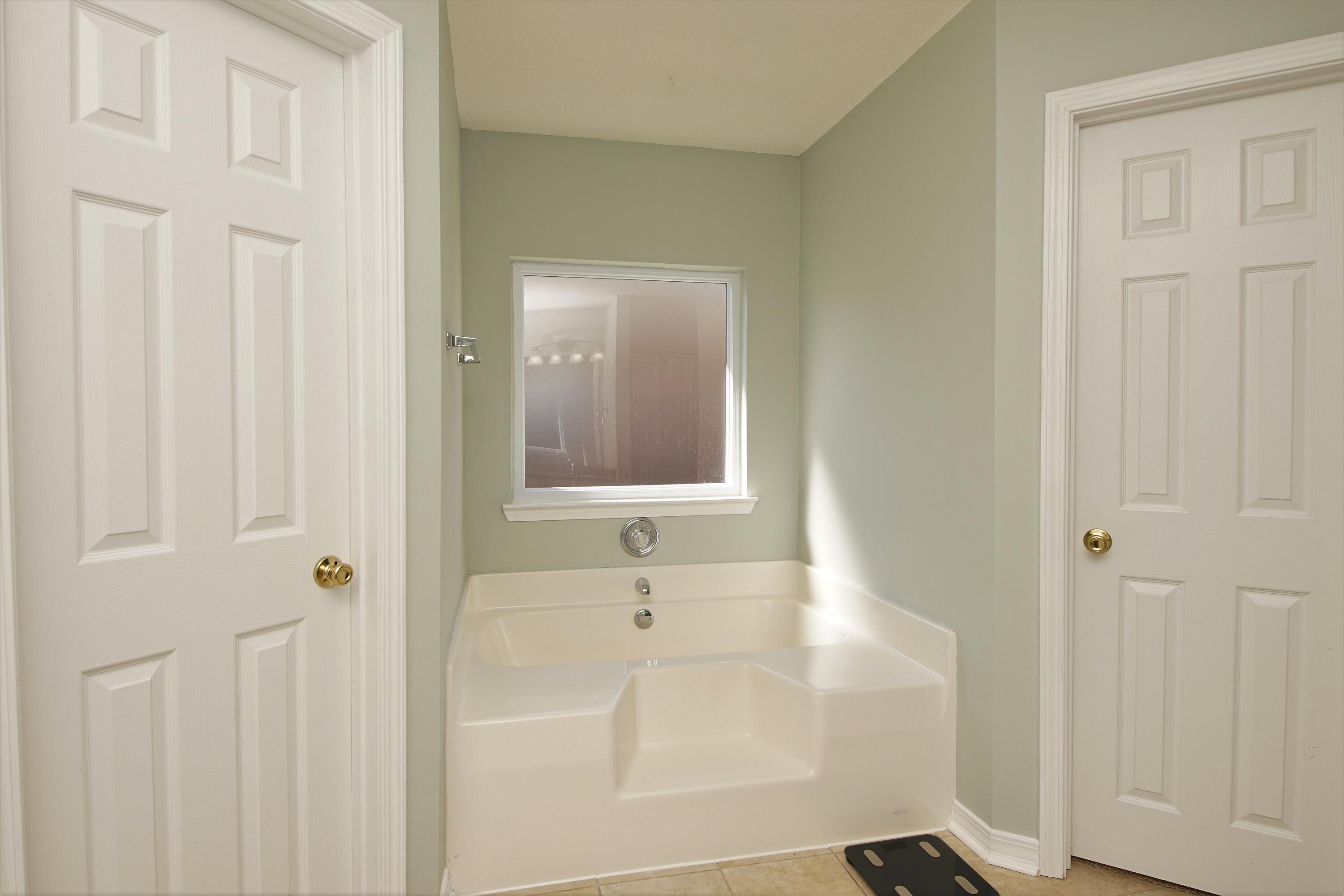 SHADOW OAK S/D - Residential