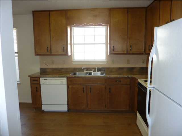 SUMMER HILLS - Residential Lease
