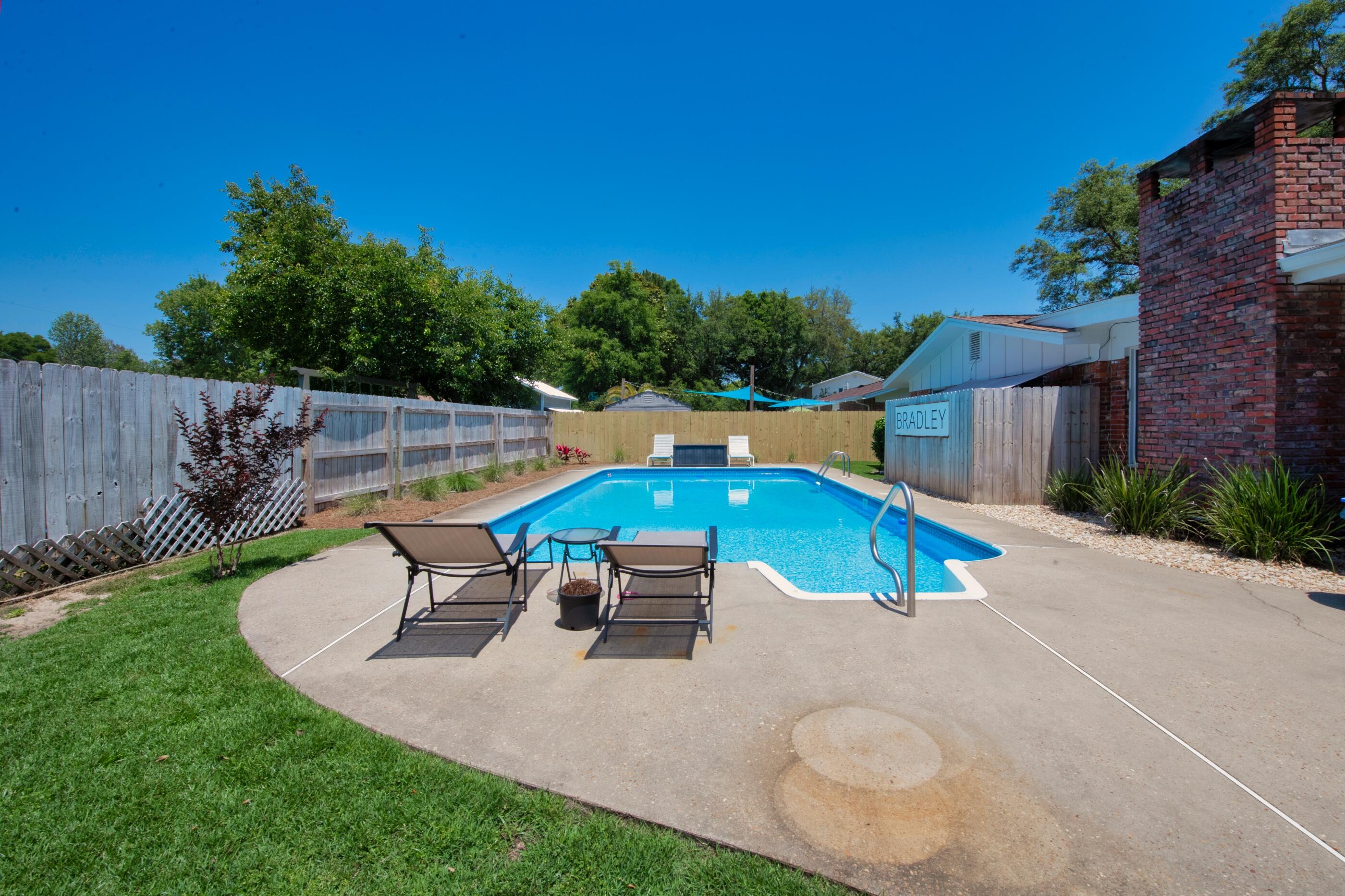 KENWOOD S/D 1ST ADDN - Residential