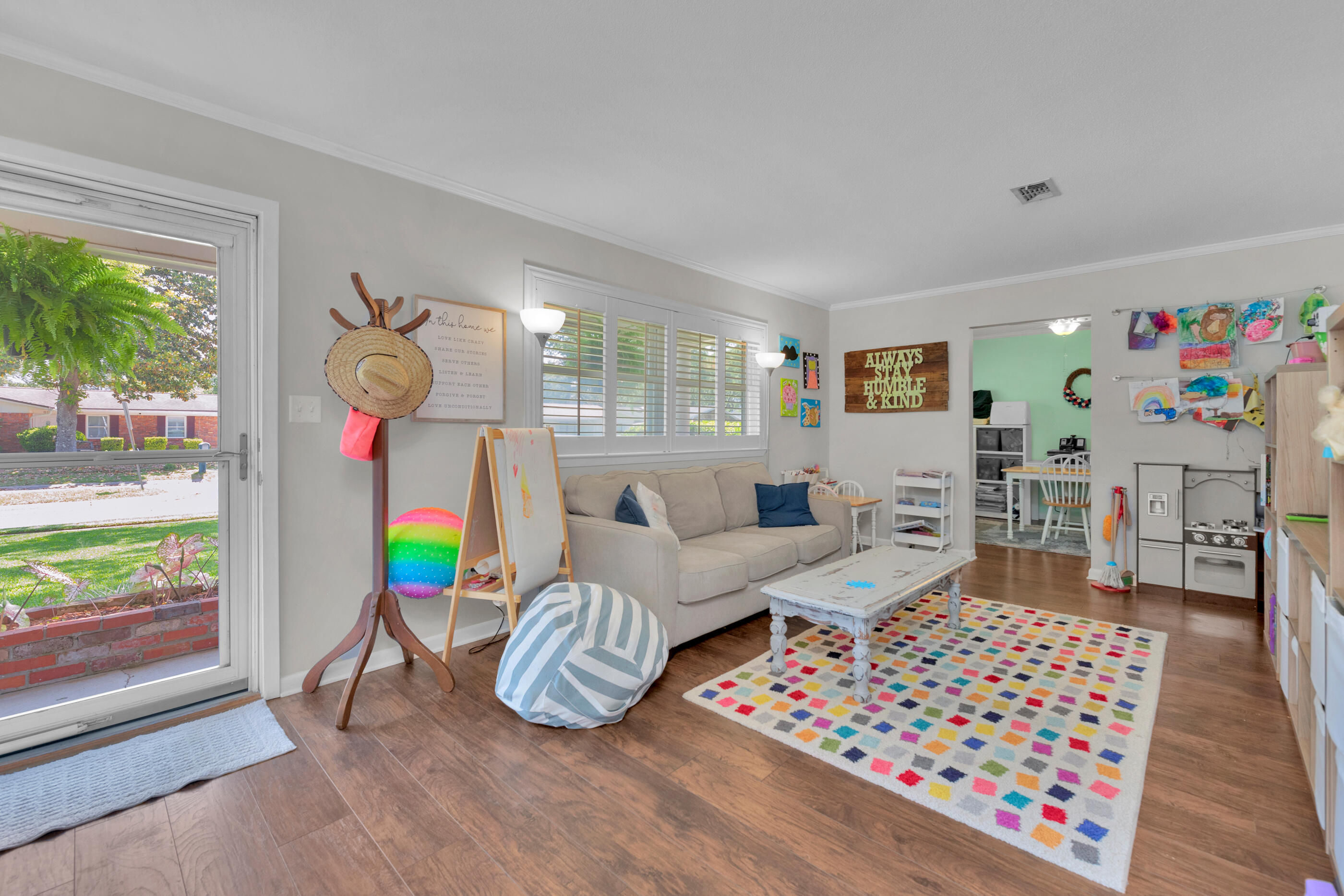 KENWOOD S/D 1ST ADDN - Residential