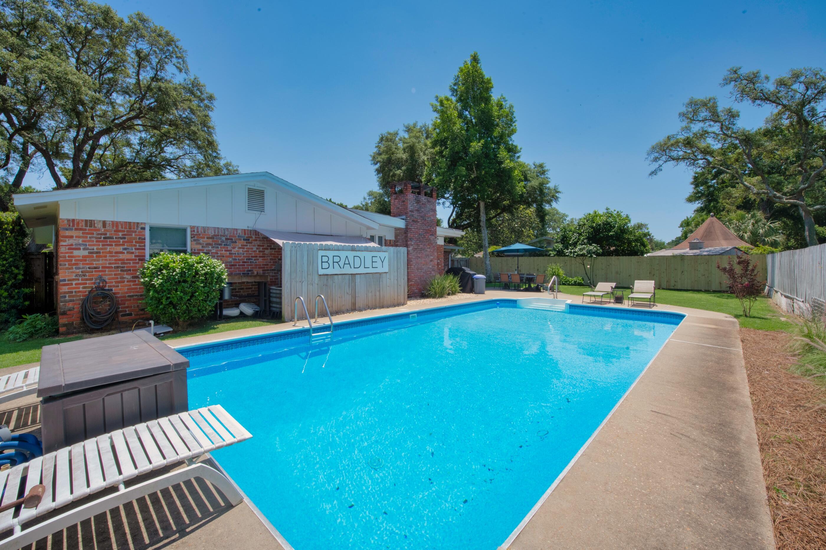 KENWOOD S/D 1ST ADDN - Residential