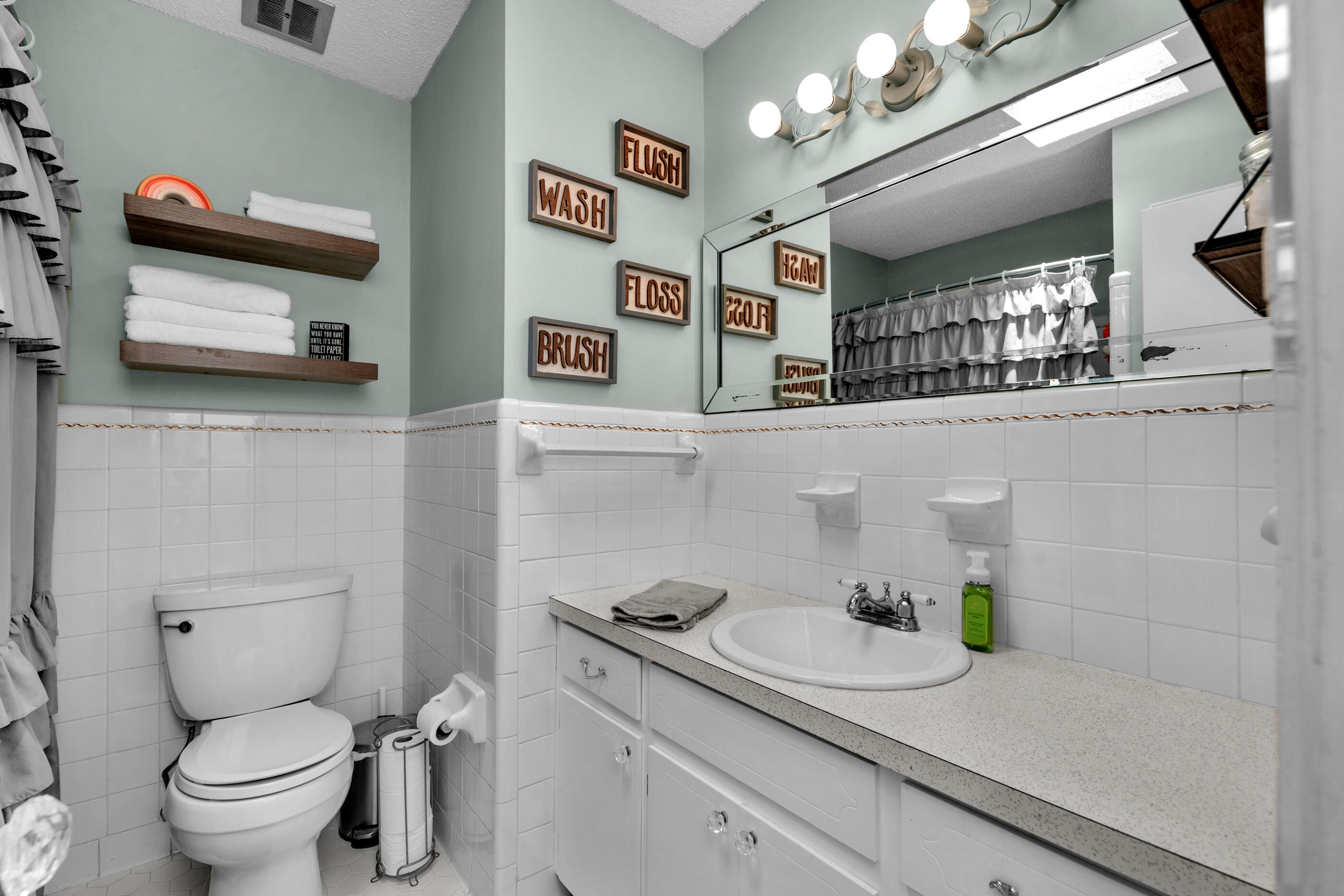 KENWOOD S/D 1ST ADDN - Residential