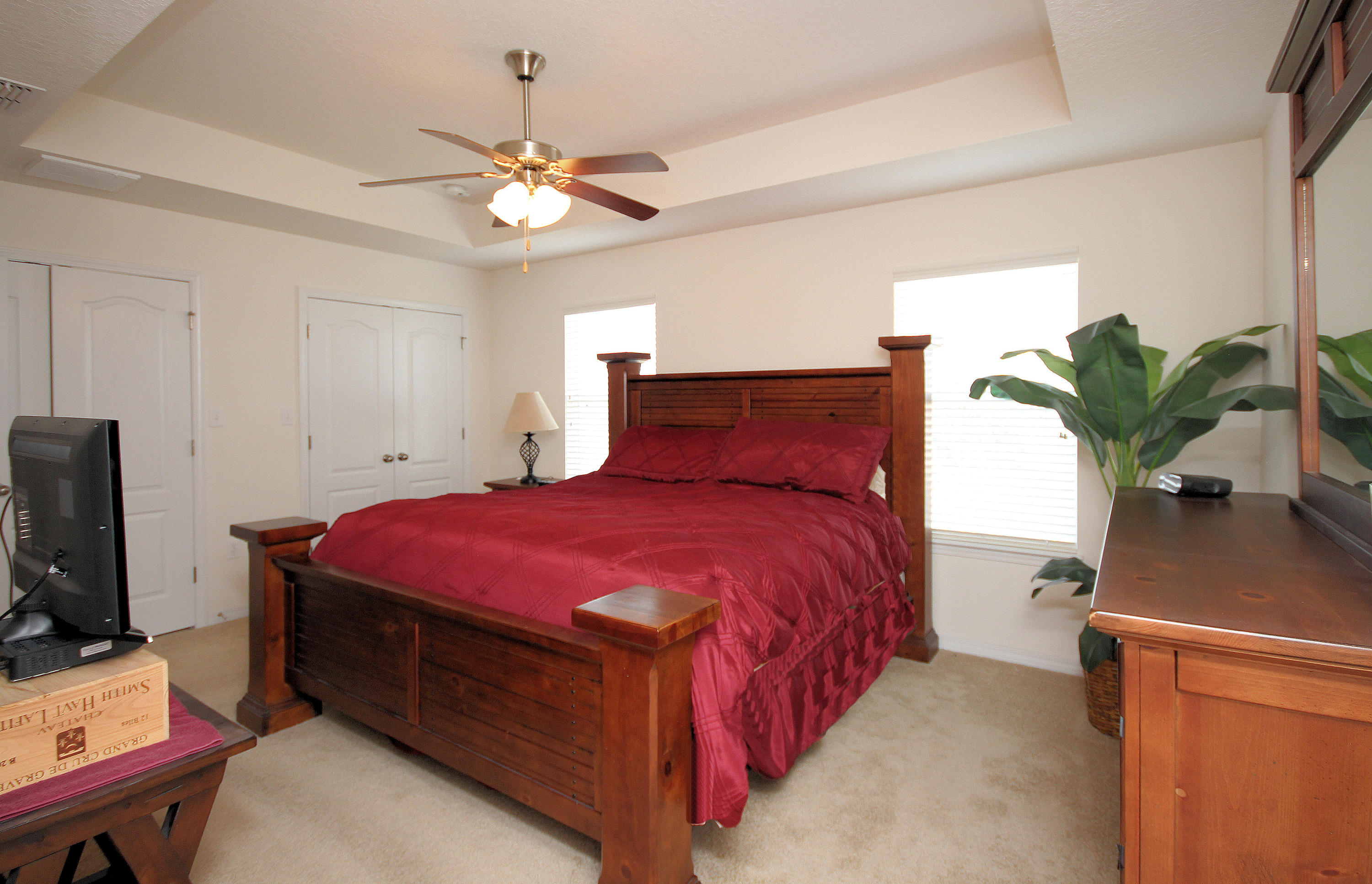 EAGLE BAY - Residential