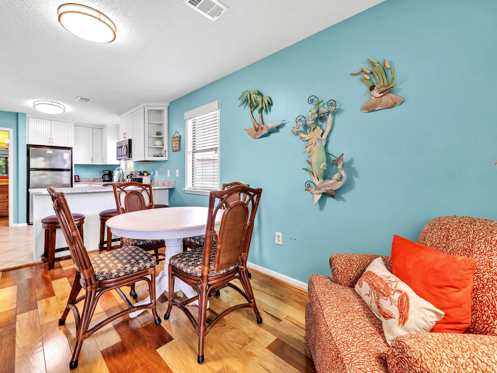 BEACHWOOD VILLAS CONDO - Residential