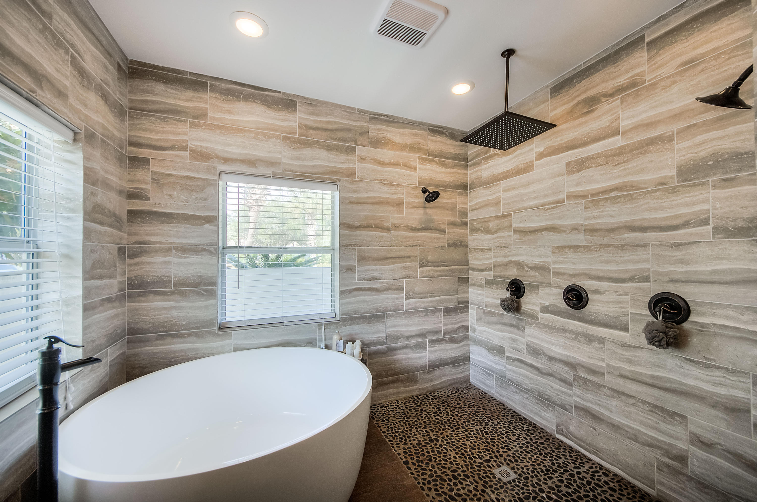 EMERALD BAY WEST - Residential