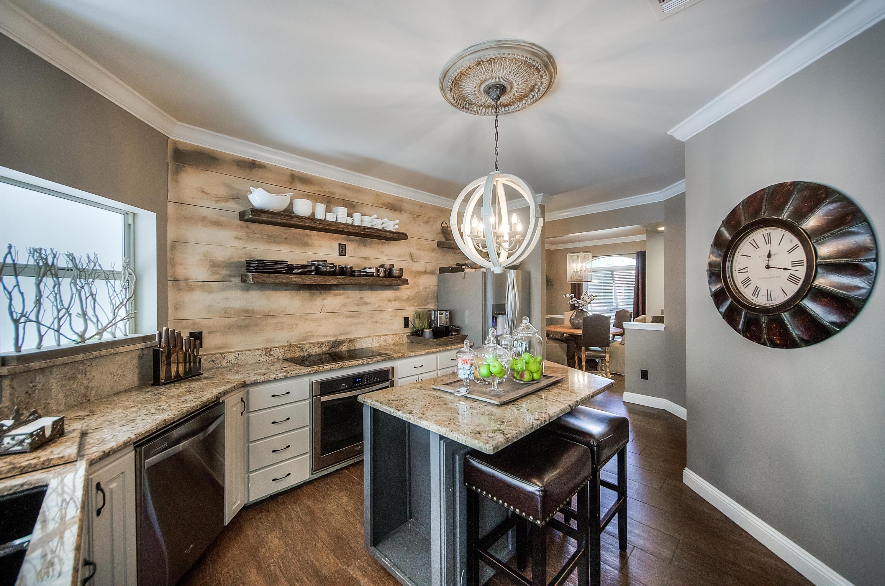 EMERALD BAY WEST - Residential