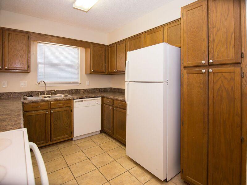 CANTERBURY WOODS - Residential