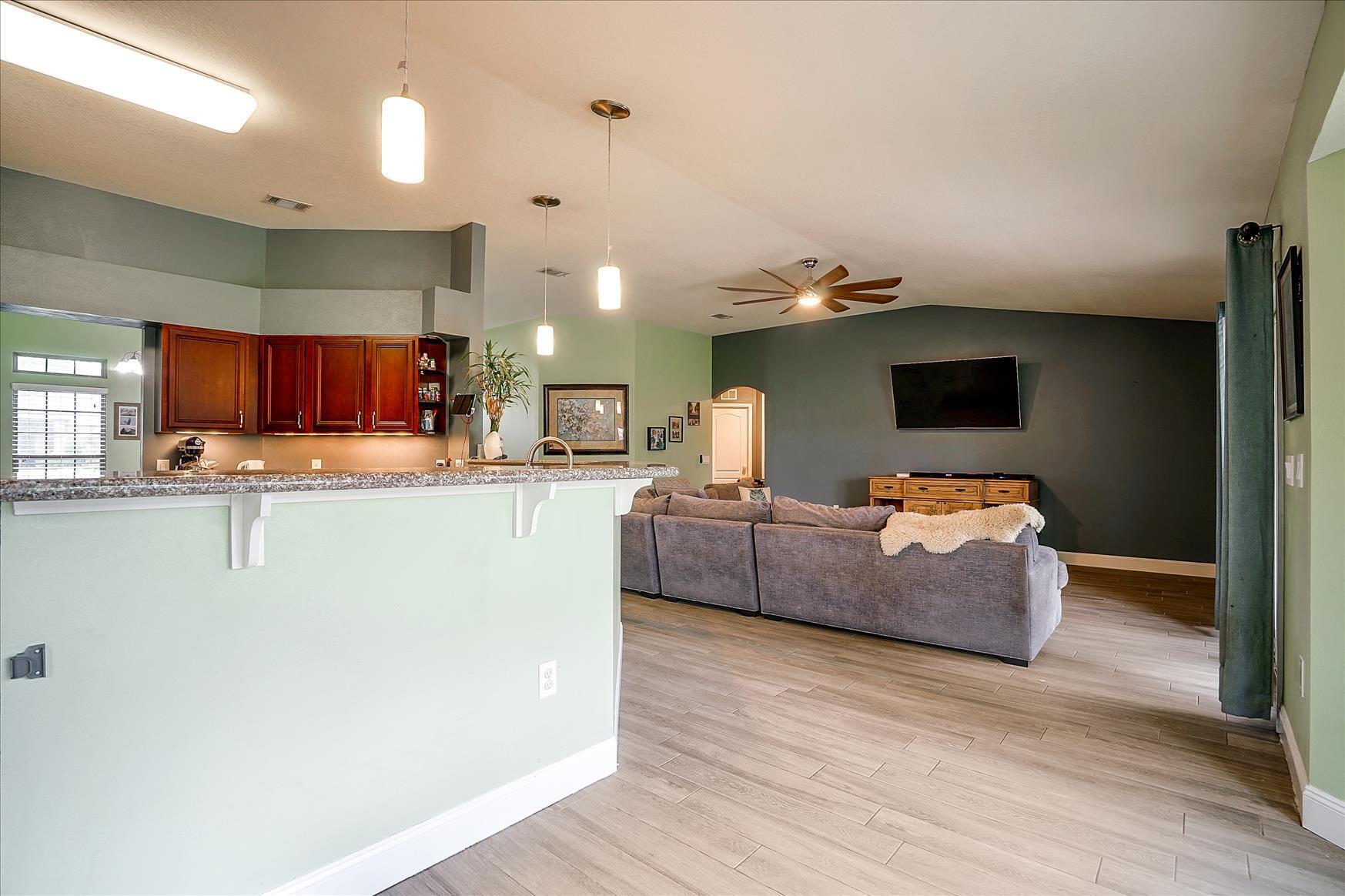 NAVARRE S/D 2ND ADDN - Residential