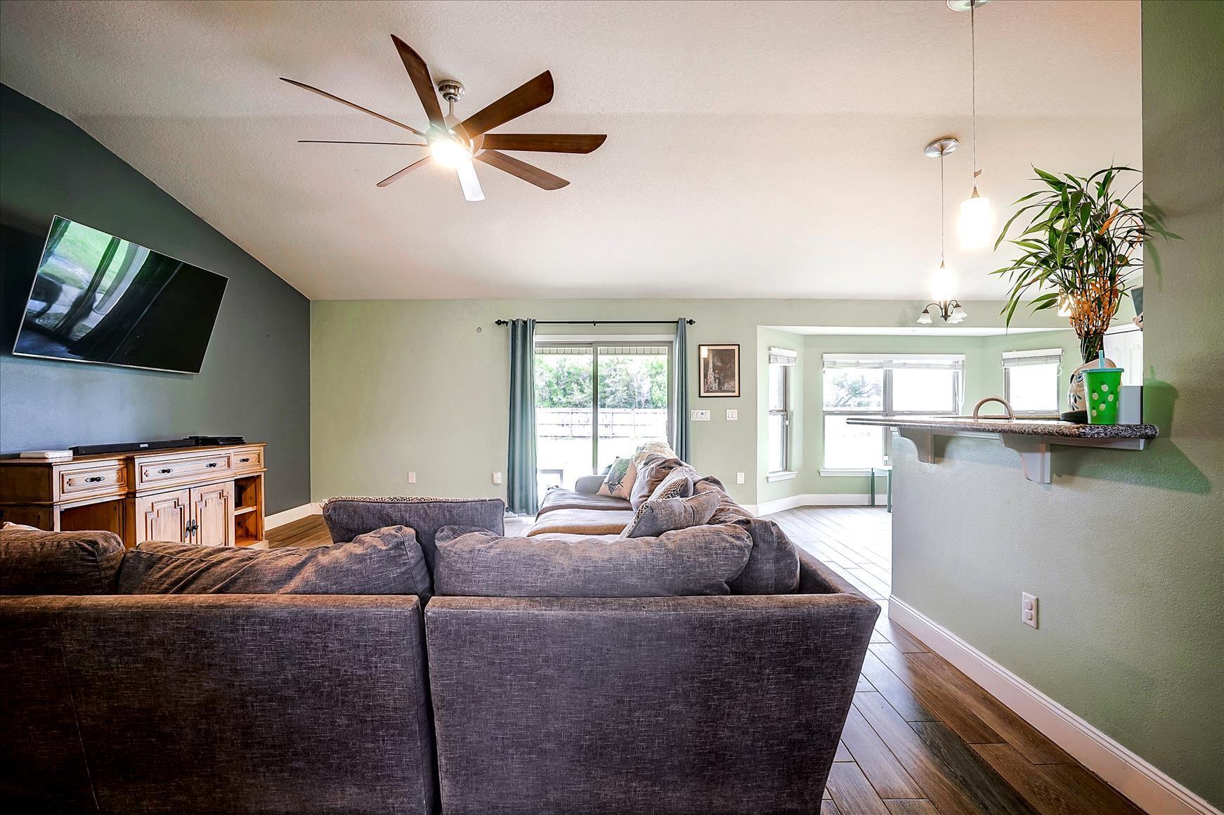 NAVARRE S/D 2ND ADDN - Residential