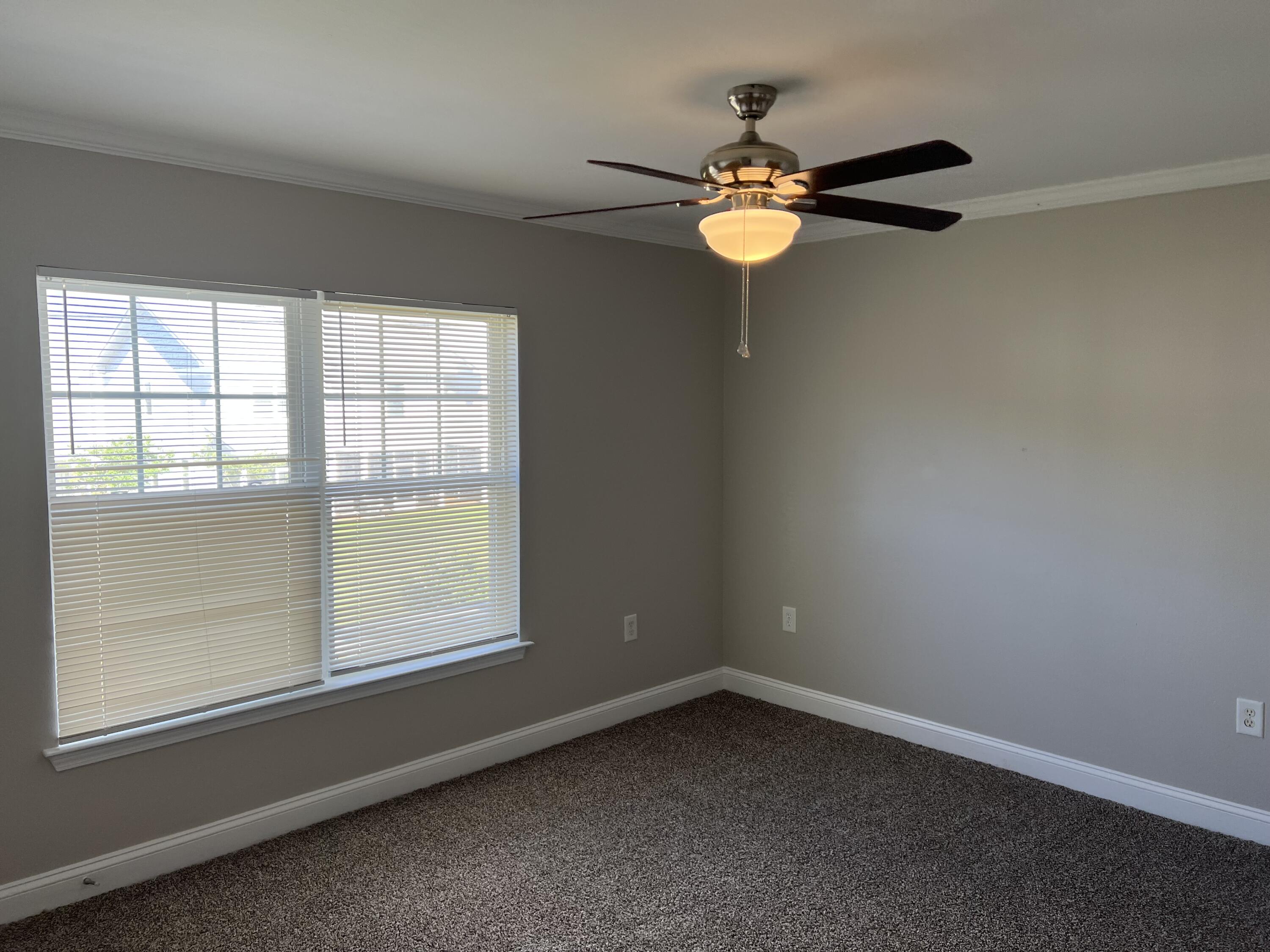 VERANDAS OF FREEPORT, THE - Residential Lease