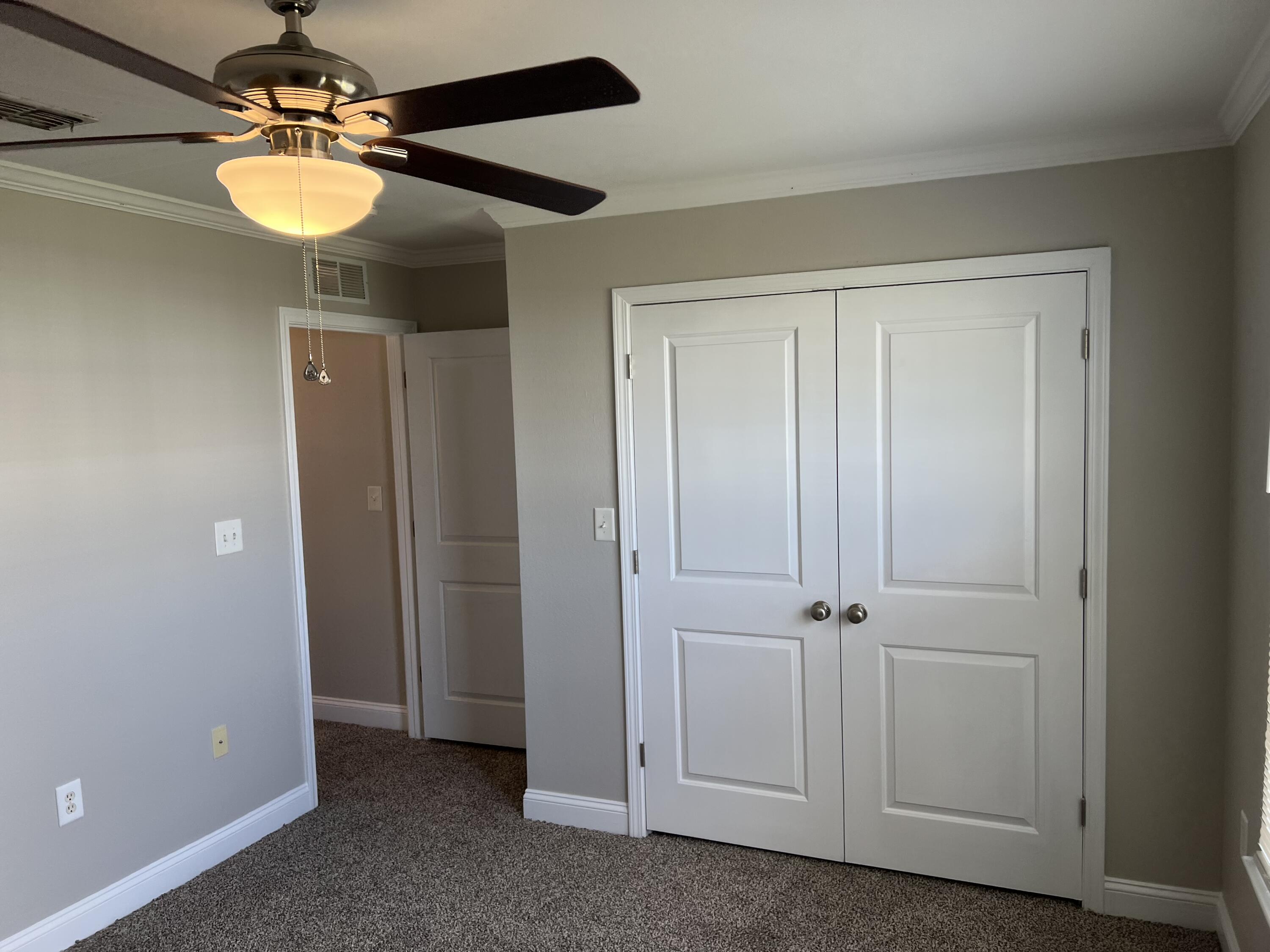VERANDAS OF FREEPORT, THE - Residential Lease