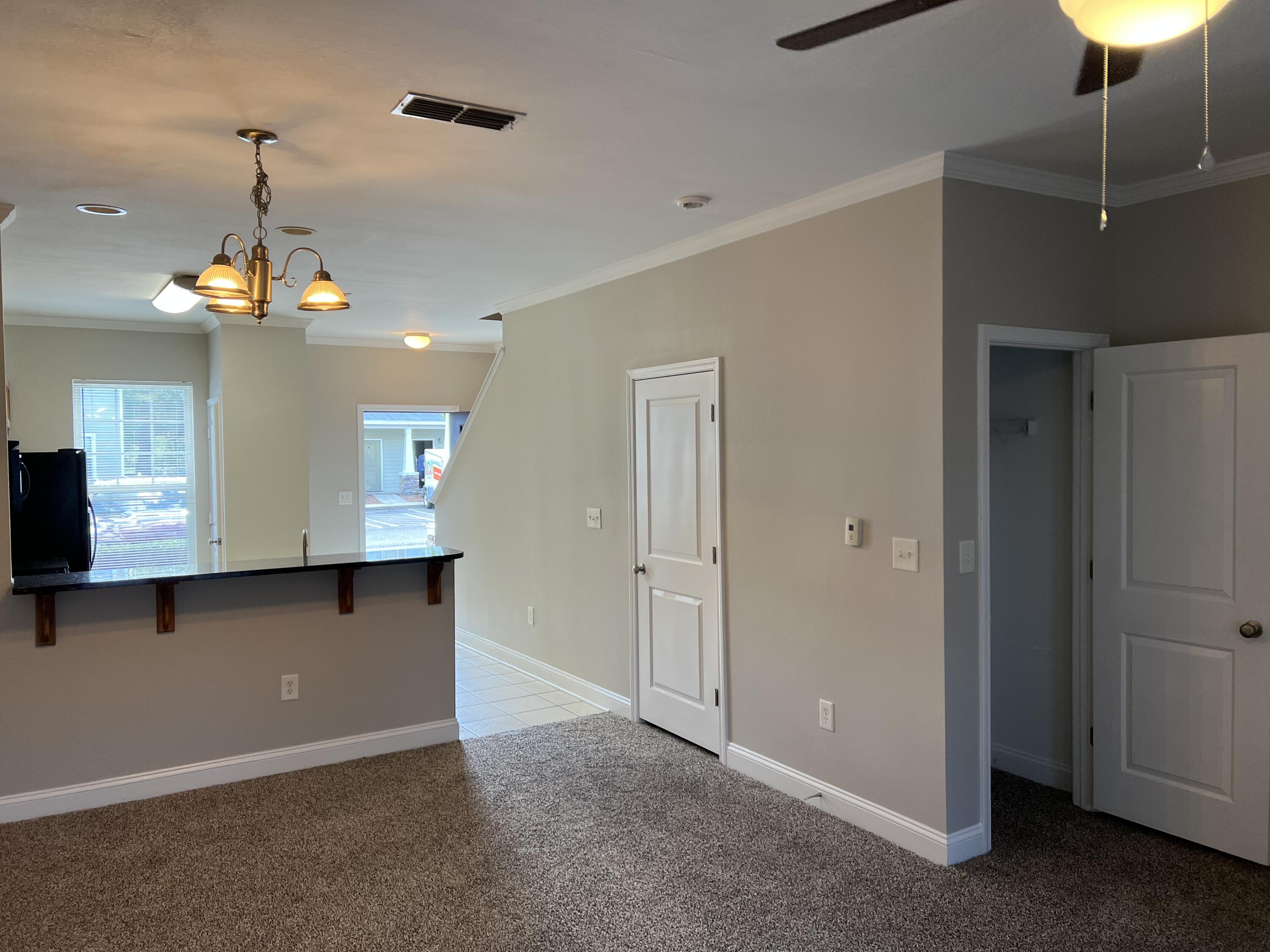 VERANDAS OF FREEPORT, THE - Residential Lease