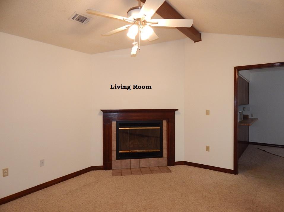 SHOAL CREEK S/D LOT 2 BLK D - Residential