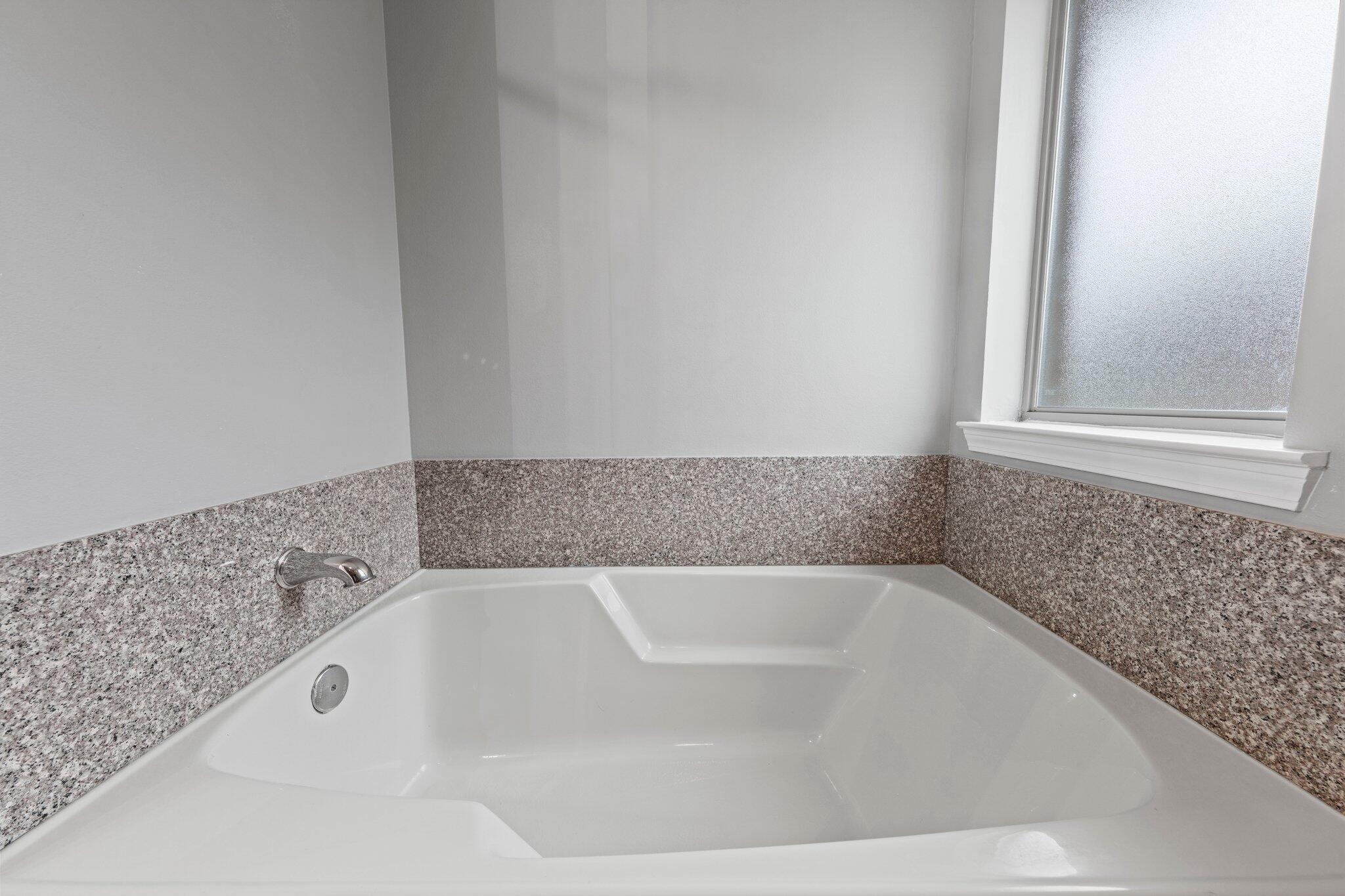 KAITLYNS PRESERVE - Residential