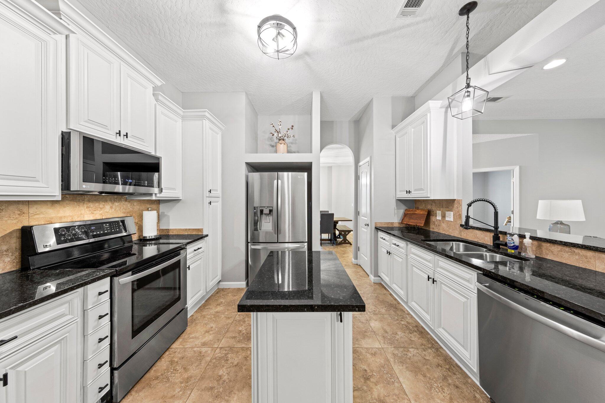 KAITLYNS PRESERVE - Residential