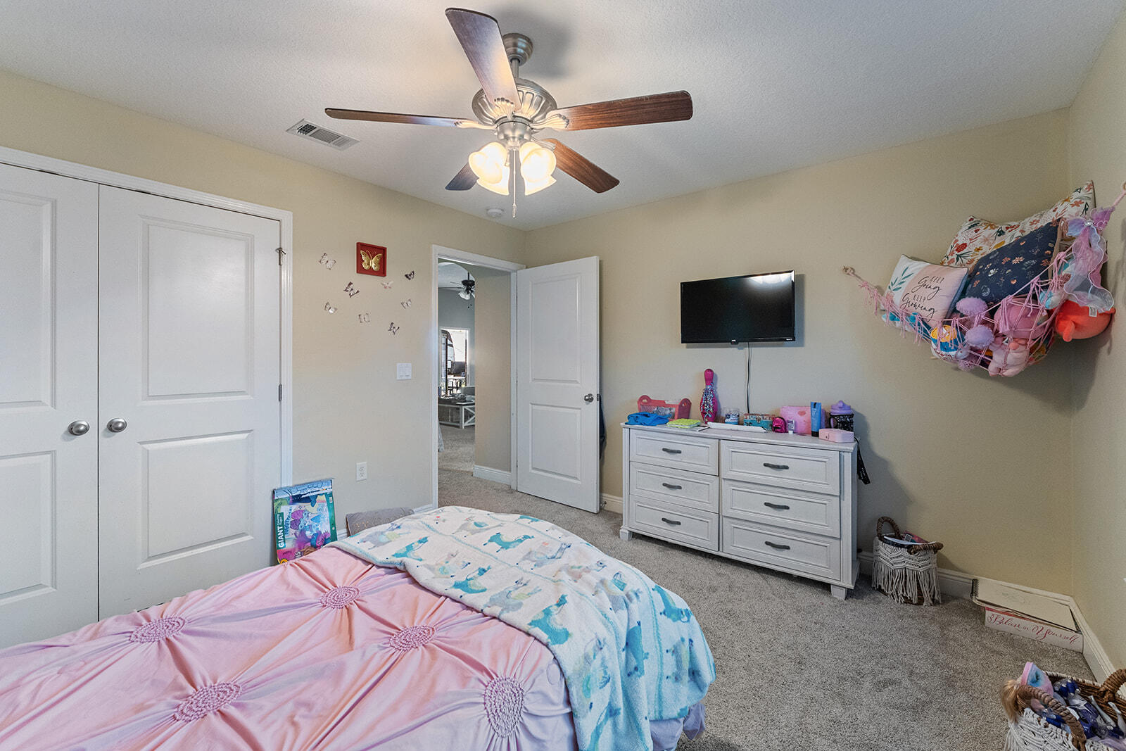 JAYDE ESTATES - Residential Lease