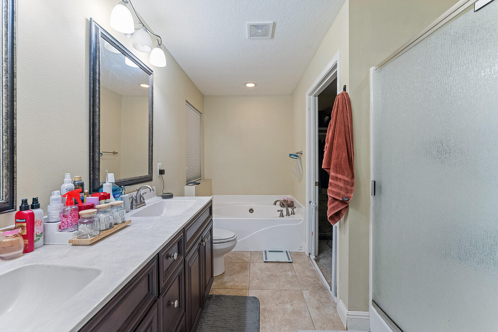 JAYDE ESTATES - Residential Lease