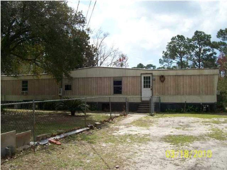 DOUBLE LOT WITH SINGLE WIDE MOBILE HOME. NO VALUE IN MOBLE HOME!!!!! SELLER OWNS LOT NEXT DOOR 5 RAMONA DR. (ALSO FOR SALE SEE MLS 534109 OWNER WOULD LIKE TO SELL BOTH PROPERTIES TOGETHER MAKE OFFER)
