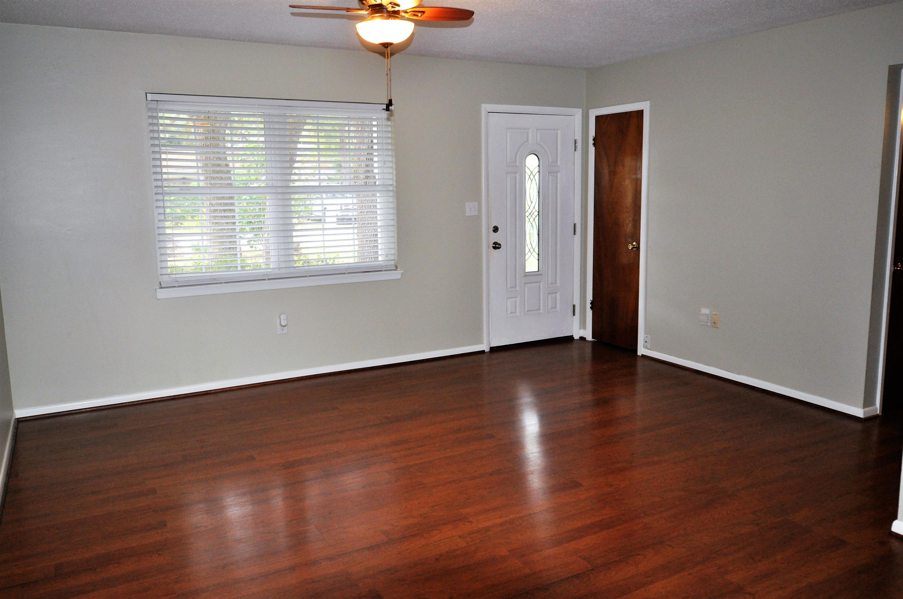 RACETRACK ROAD 1ST - Residential