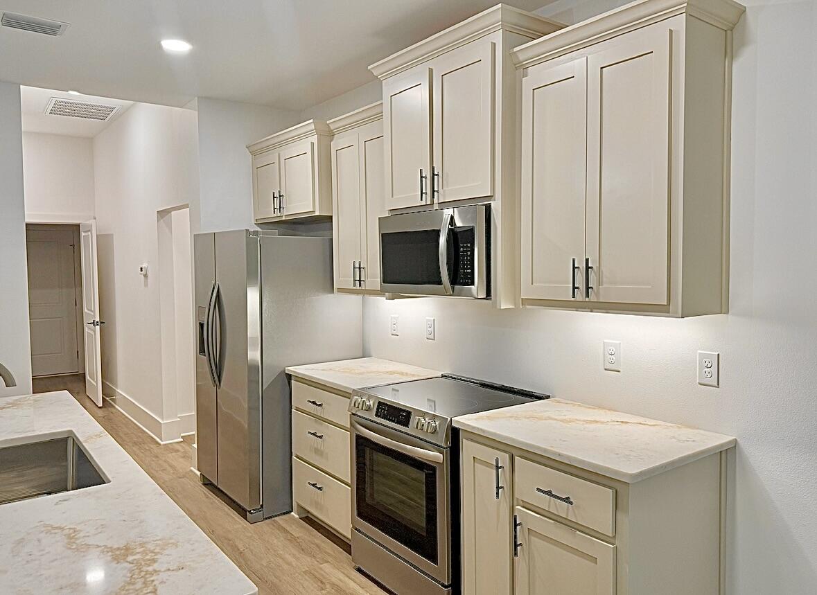 HOLLEY BY THE SEA - Residential