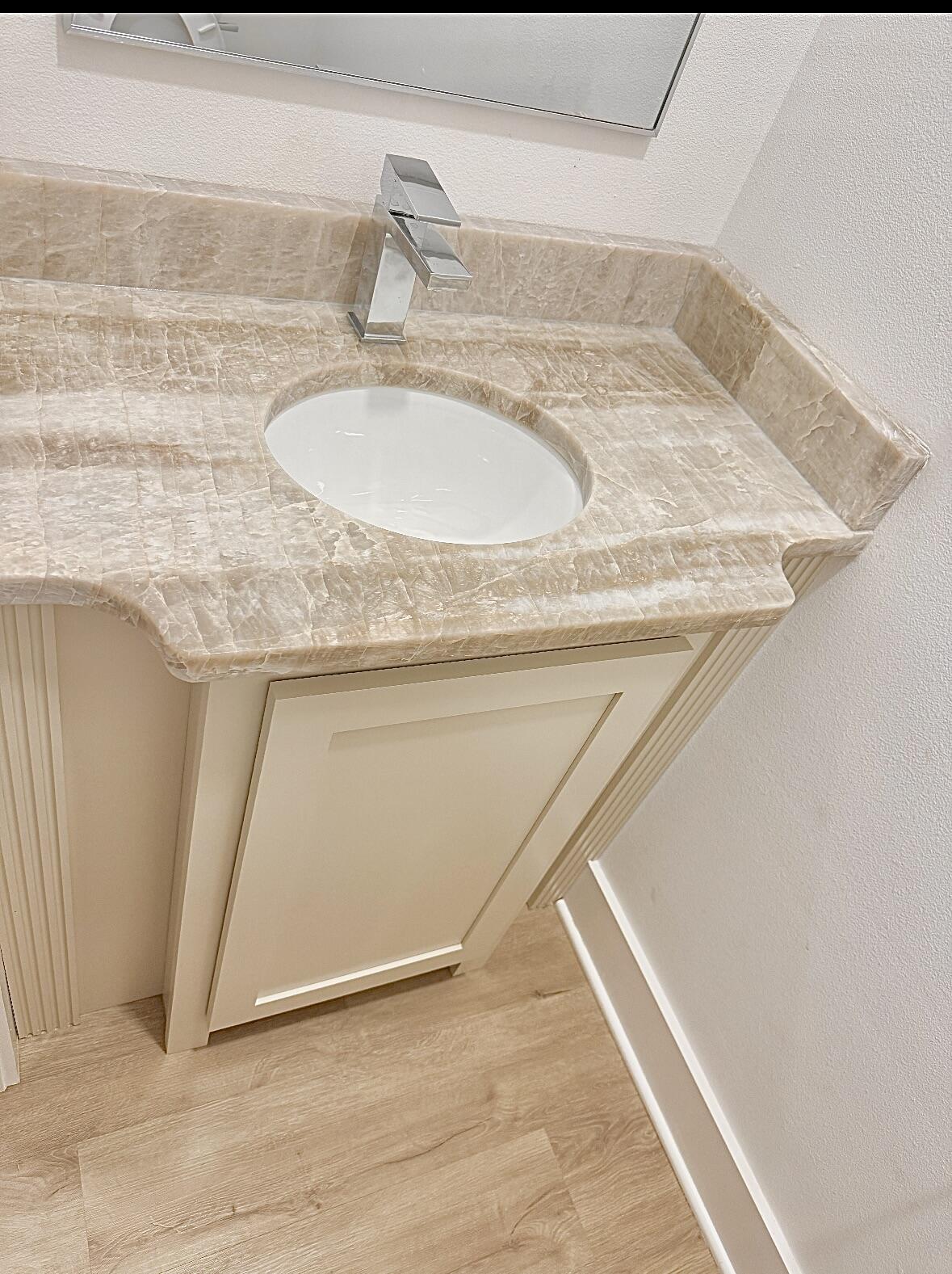 HOLLEY BY THE SEA - Residential