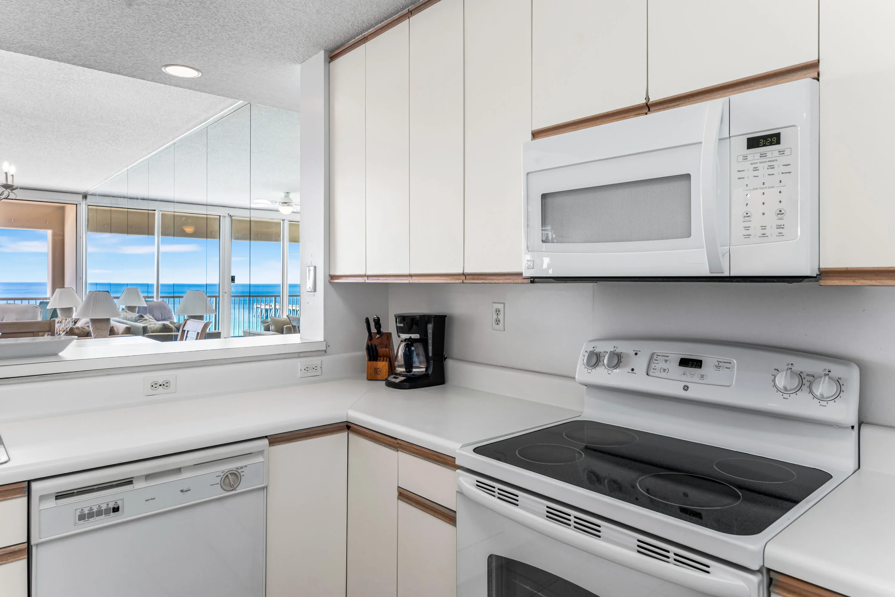 Navarre, Florida 32566, United States, 2 Bedrooms Bedrooms, ,2 BathroomsBathrooms,Residential,Pending,59385