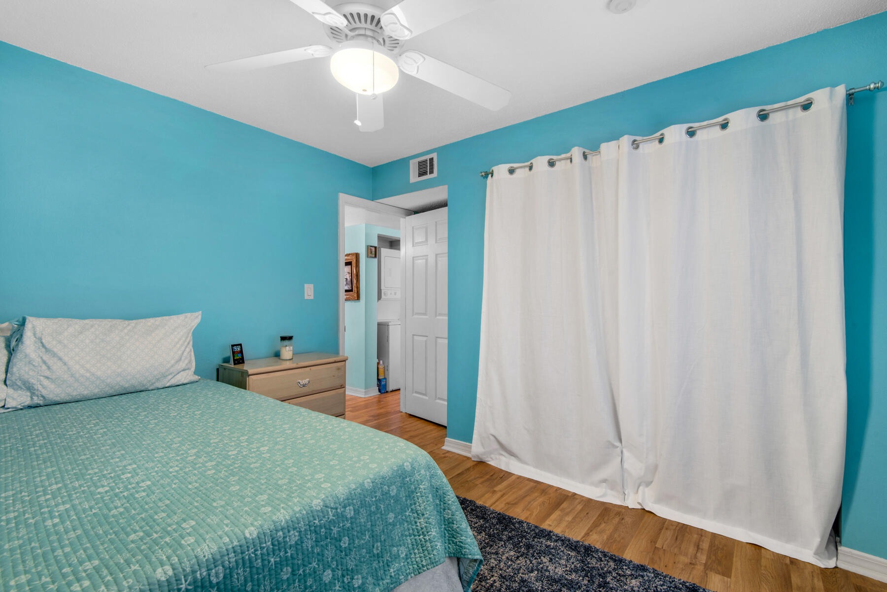 FINISTERRA CONDO - Residential