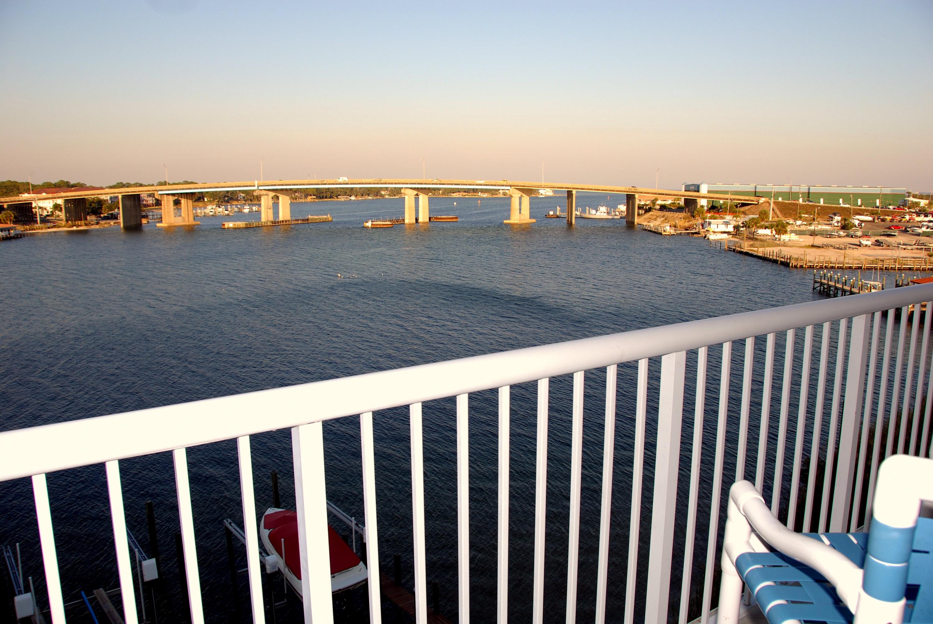 PALM COURT YACHT CLUB - Residential