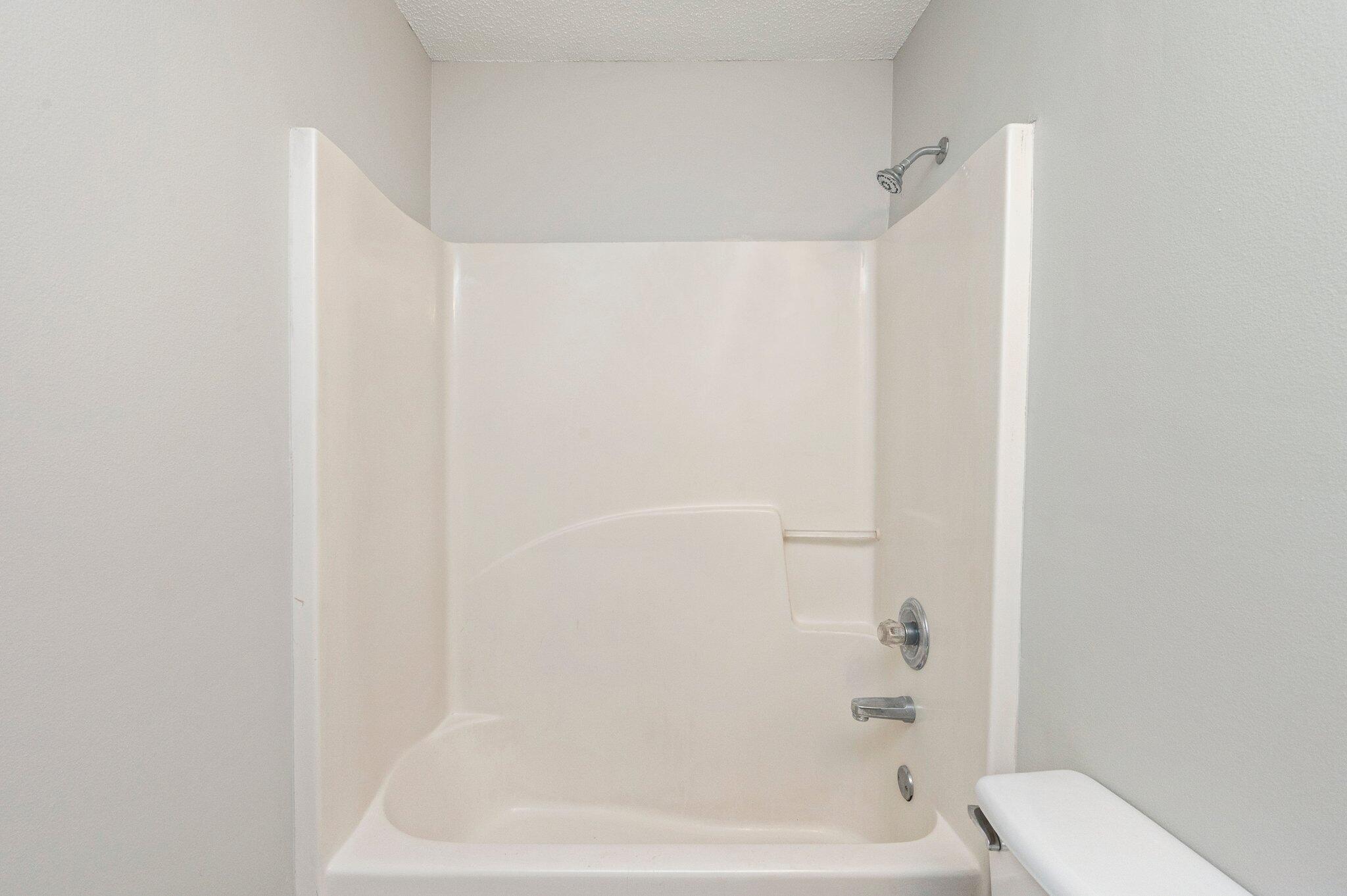 NORTHVIEW ESTATES 7TH ADDN - Residential