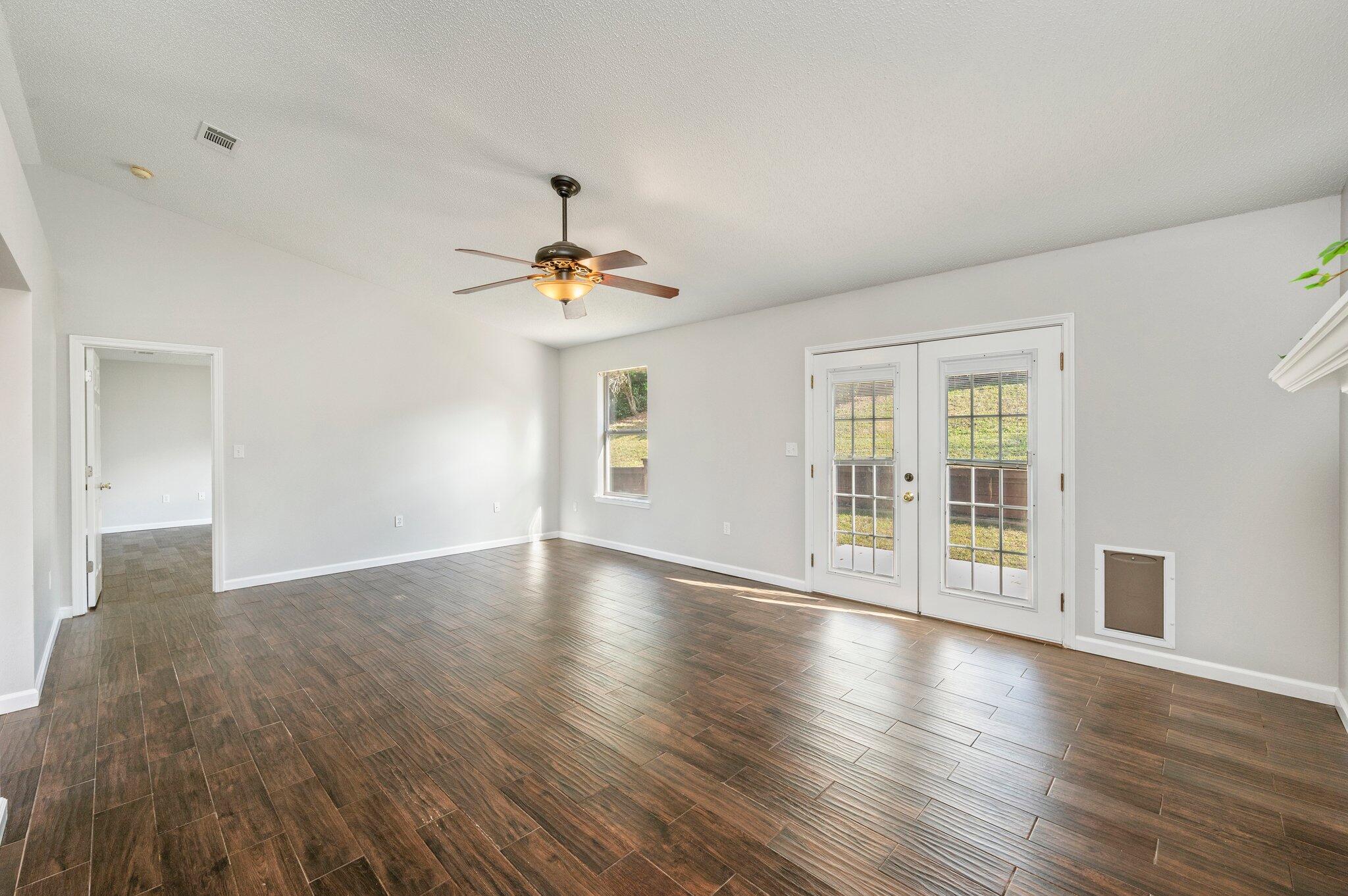 NORTHVIEW ESTATES 7TH ADDN - Residential