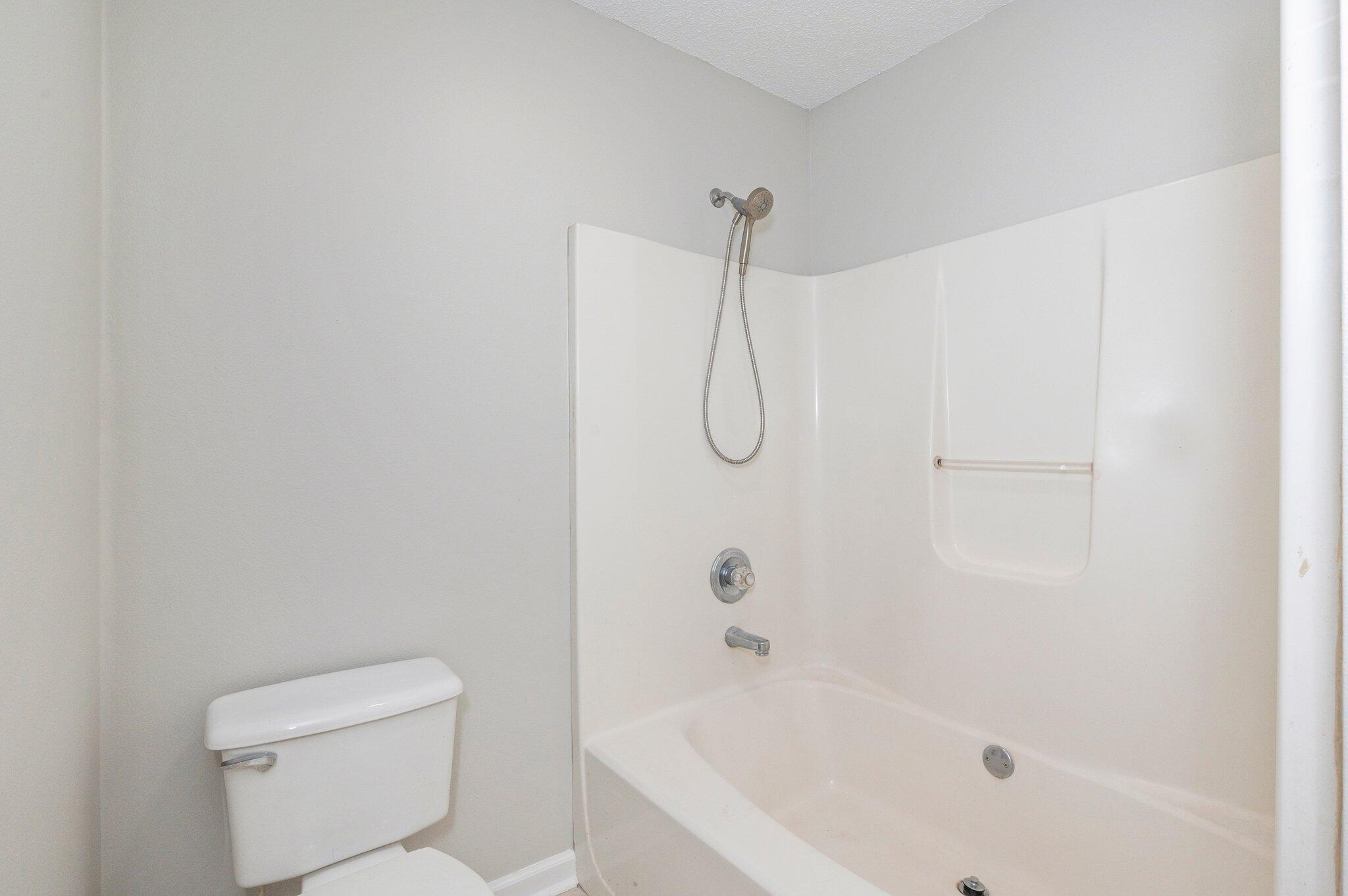 NORTHVIEW ESTATES 7TH ADDN - Residential