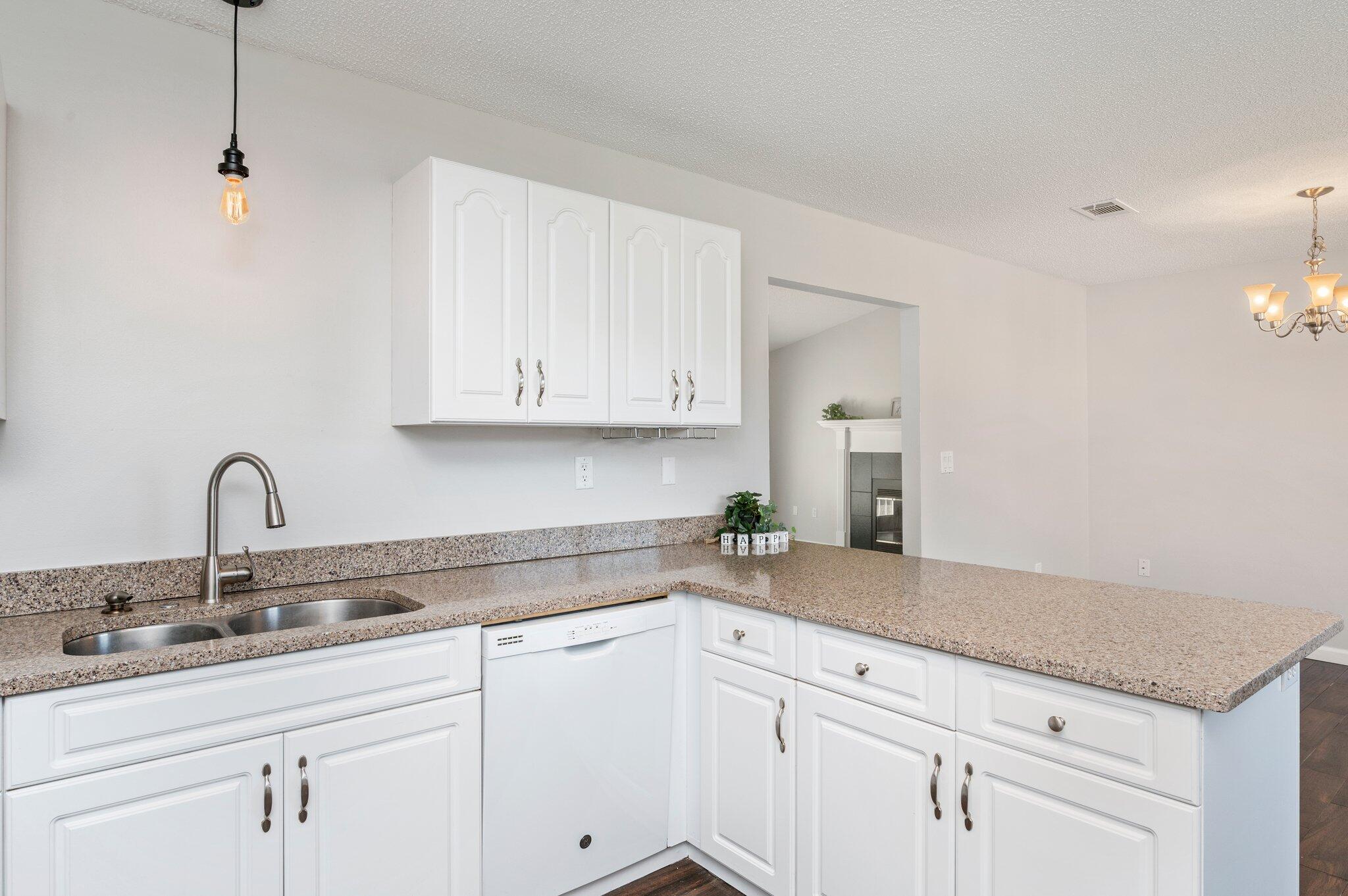 NORTHVIEW ESTATES 7TH ADDN - Residential