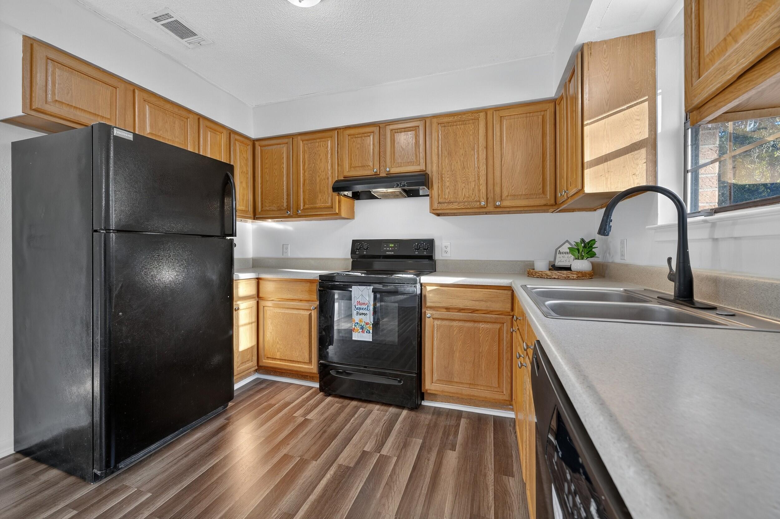 JUNIPER LAKE ESTATES - Residential