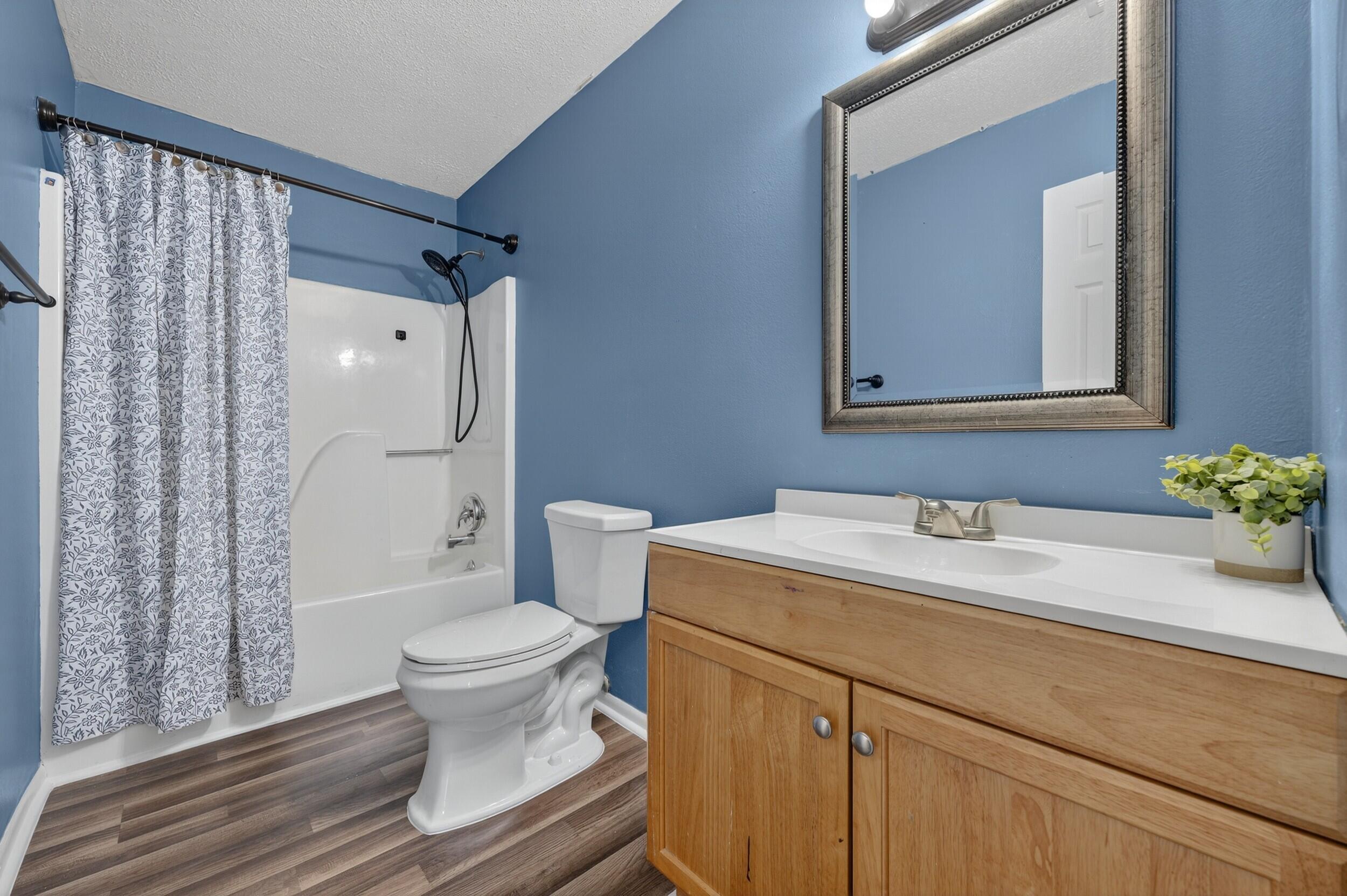 JUNIPER LAKE ESTATES - Residential